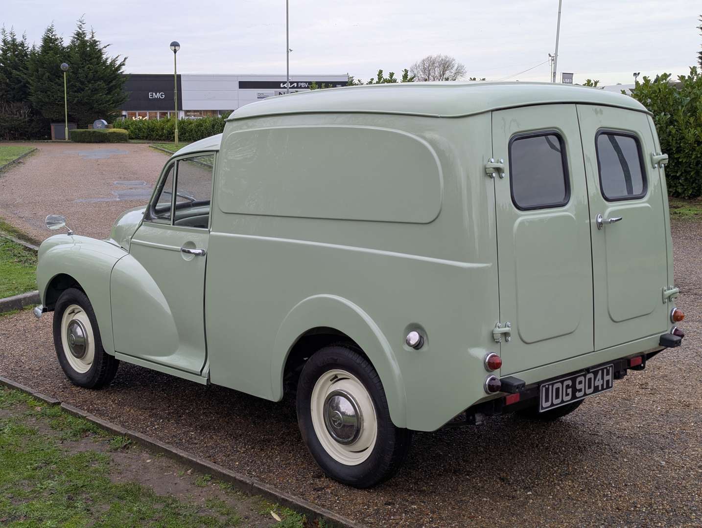 <p>1970 MORRIS 6 CWT VAN</p>