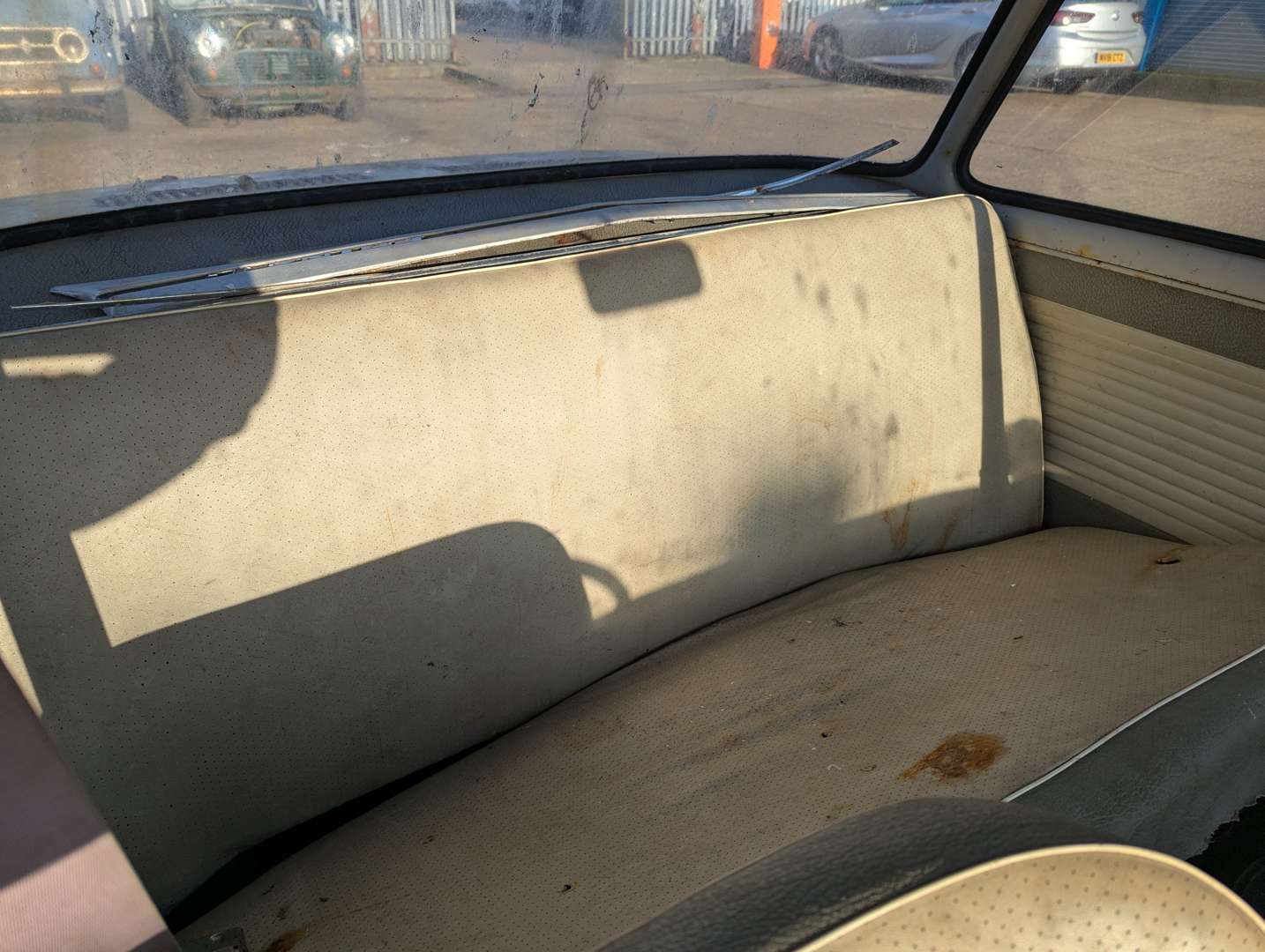 <p>1963 NSU PRINZ 4</p>