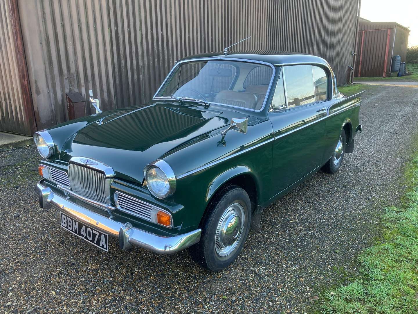 <p>1963 SUNBEAM RAPIER SERIES IV</p>