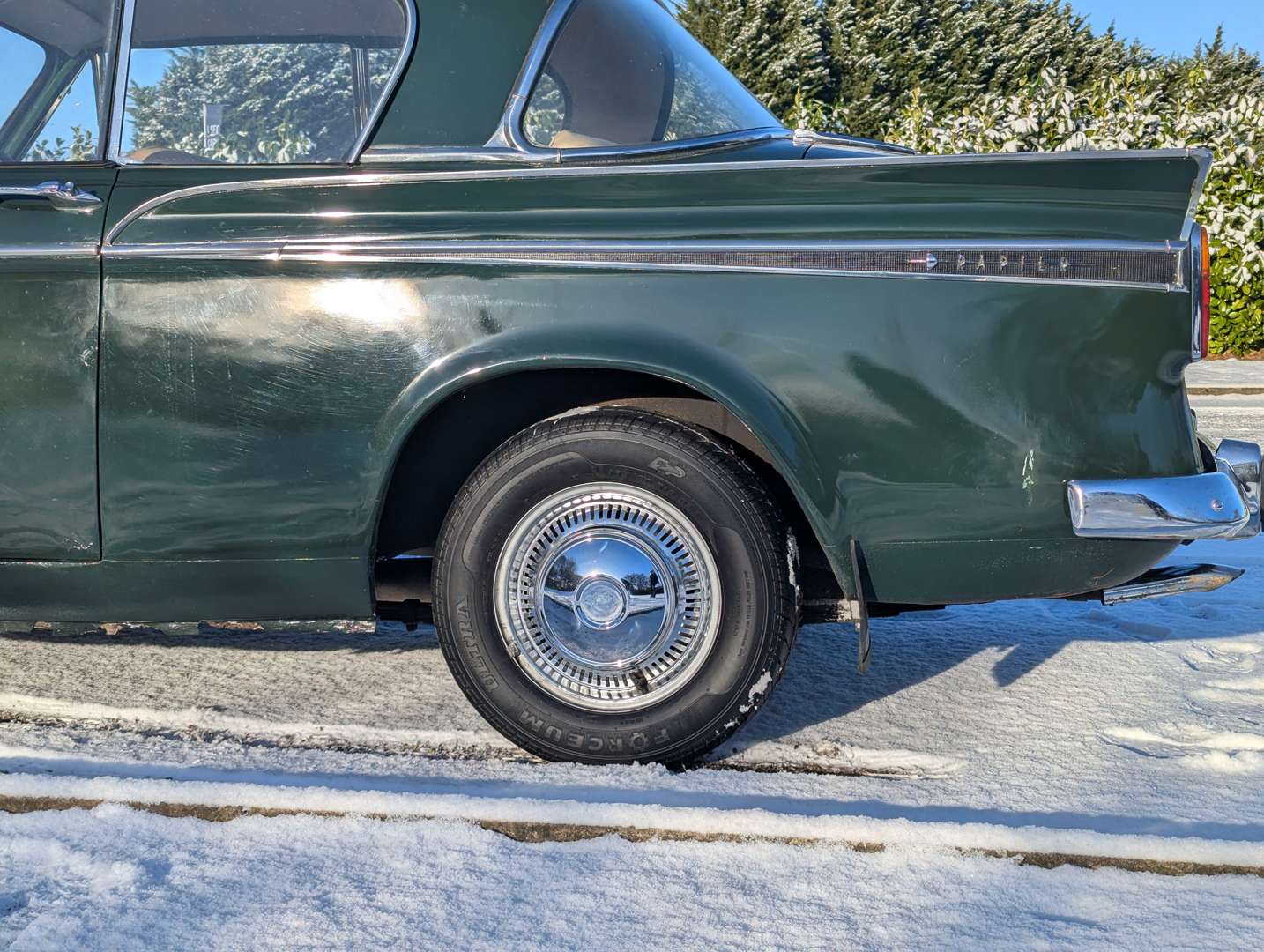 <p>1963 SUNBEAM RAPIER SERIES IV</p>