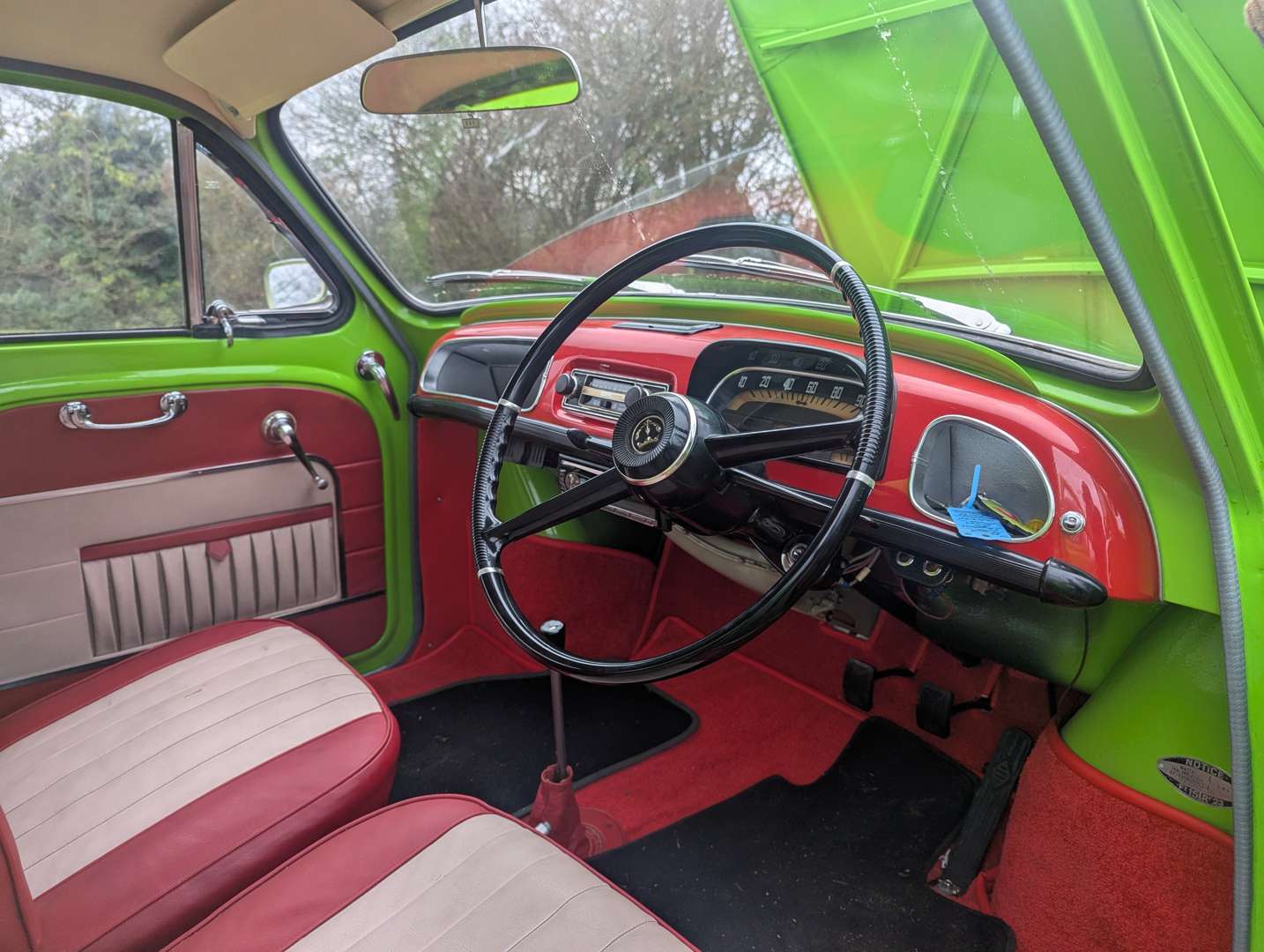 <p>1966 RENAULT GORDINI DAUPHINE</p>