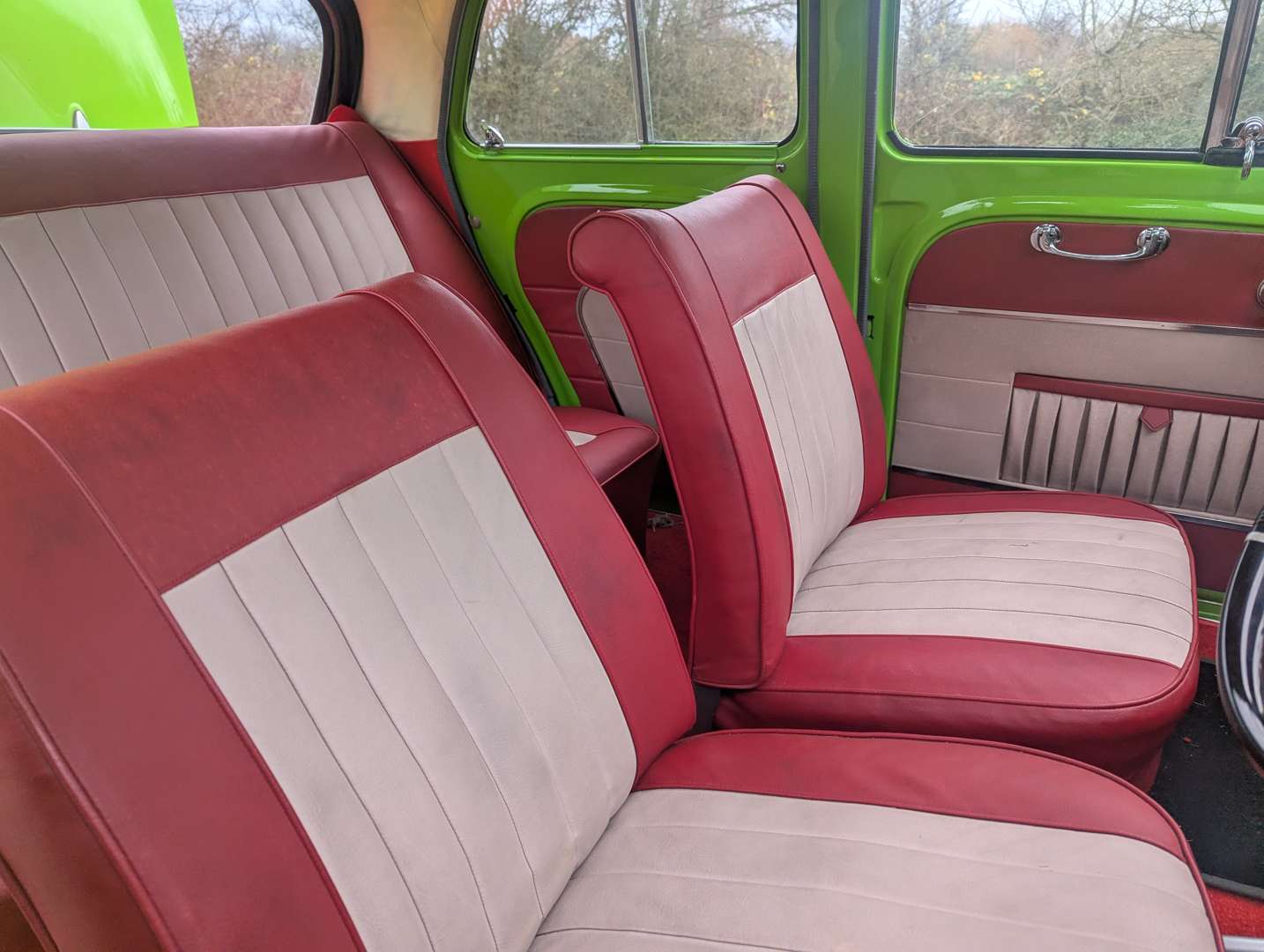 <p>1966 RENAULT GORDINI DAUPHINE</p>