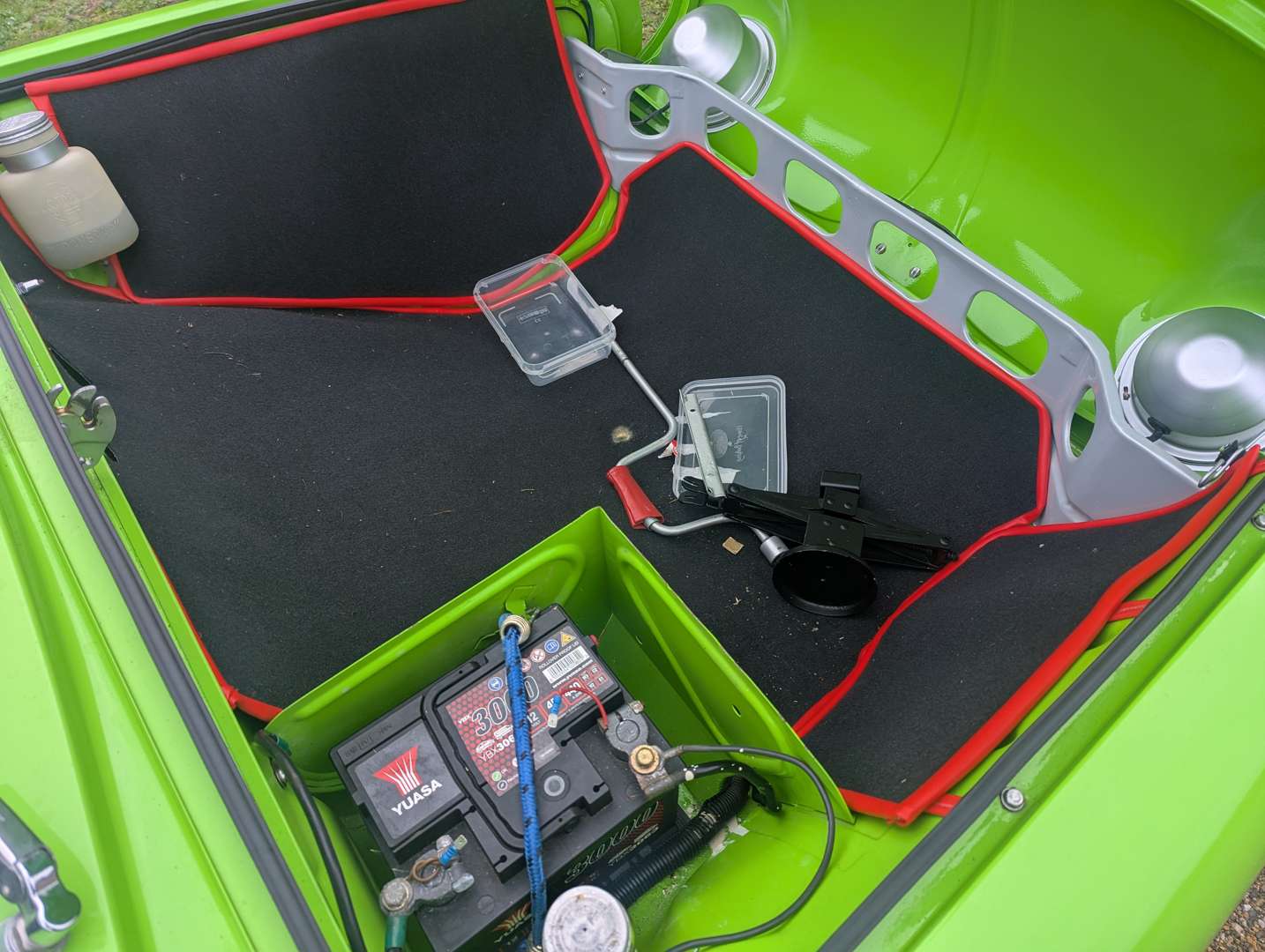 <p>1966 RENAULT GORDINI DAUPHINE</p>