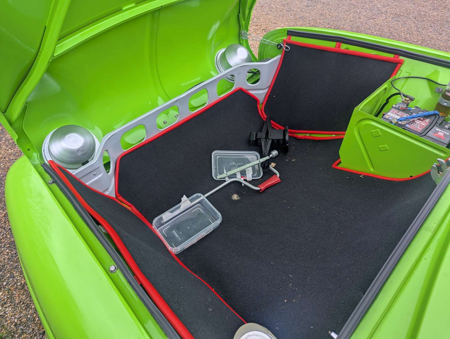 <p>1966 RENAULT GORDINI DAUPHINE</p>