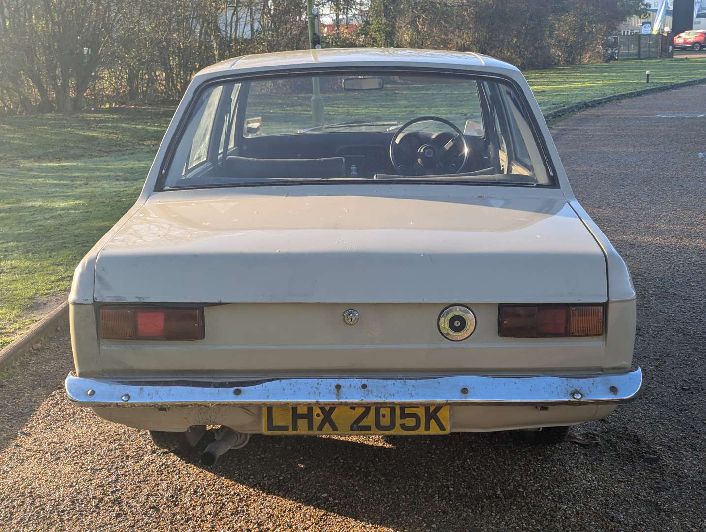 <p>1972 HILLMAN HUNTER SALOON</p>