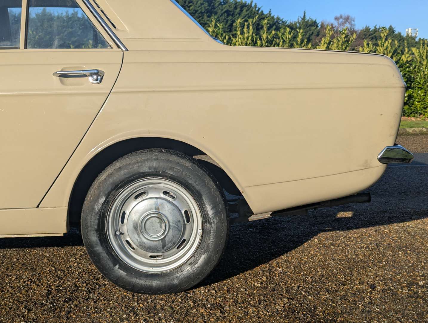 <p>1972 HILLMAN HUNTER SALOON</p>