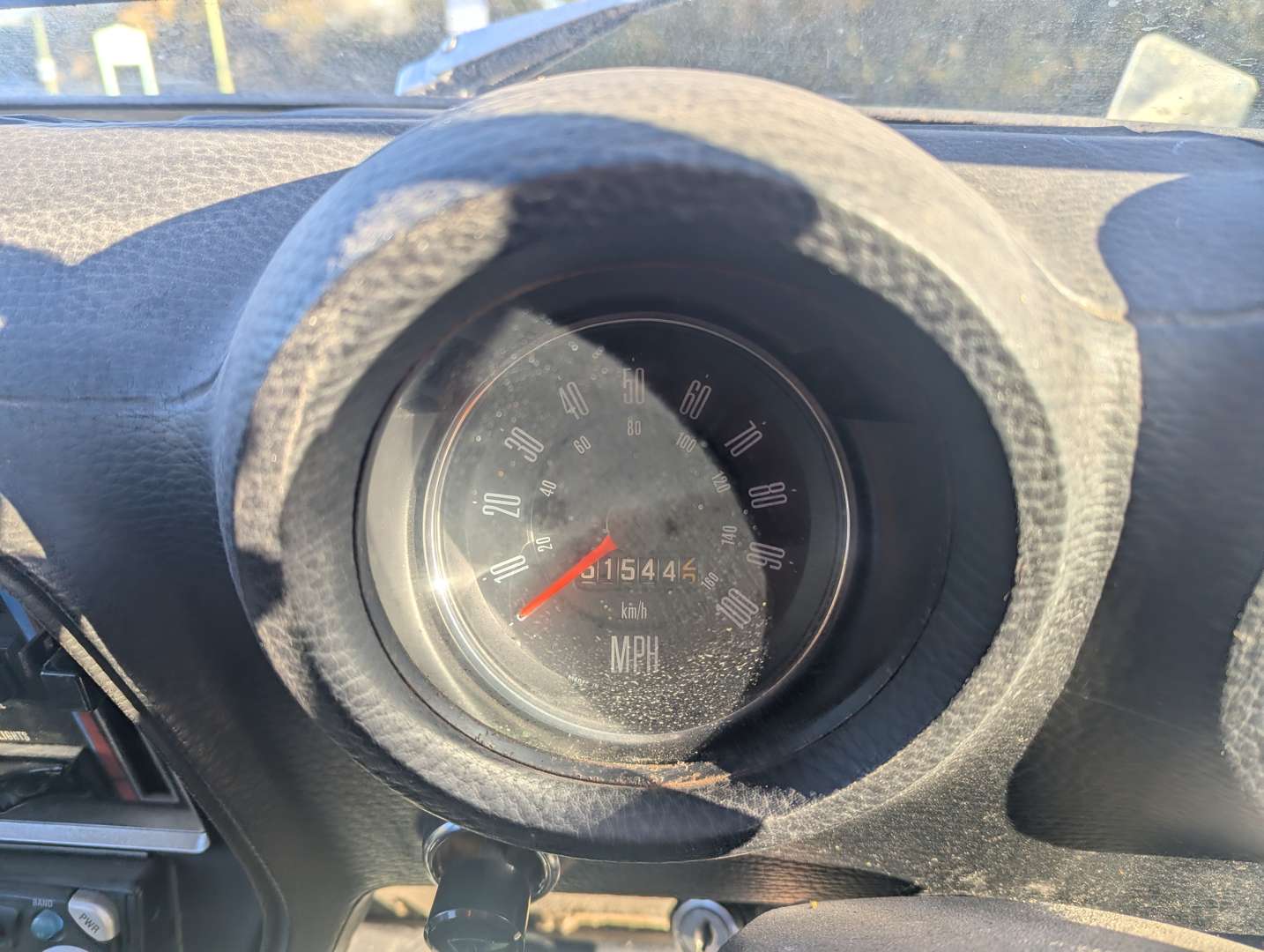 <p>1972 HILLMAN HUNTER SALOON</p>