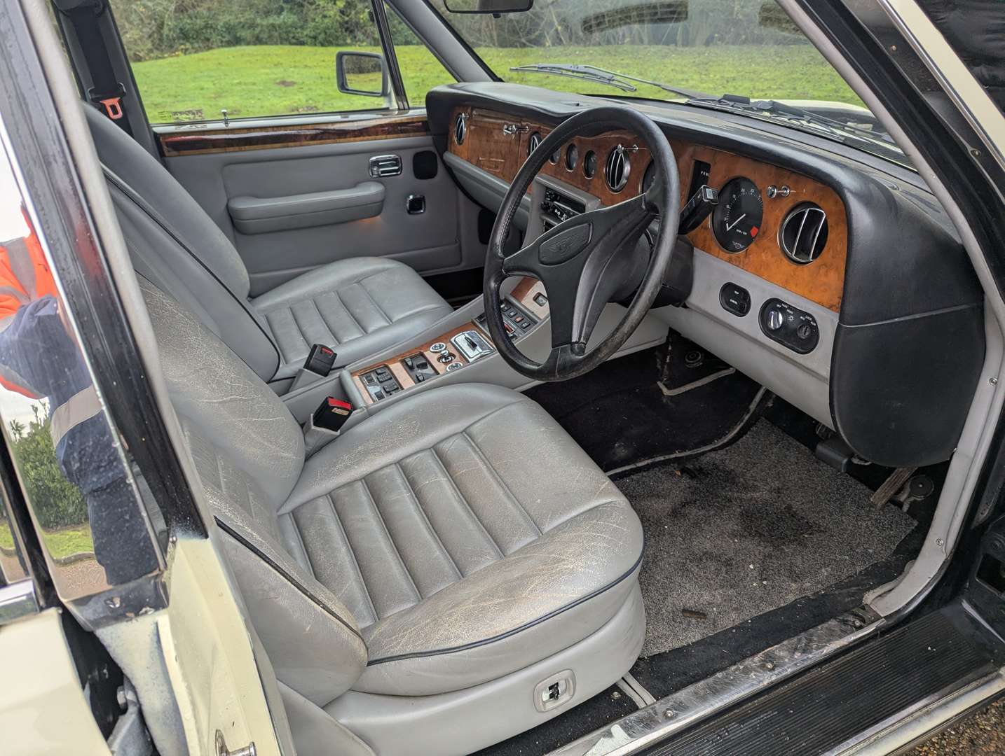 <p>1992 BENTLEY MULSANNE S</p>