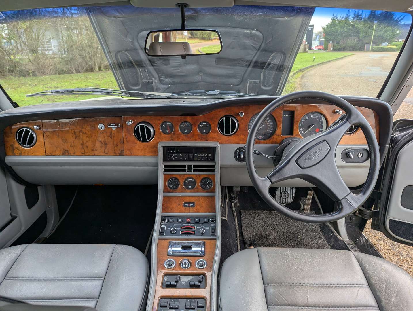 <p>1992 BENTLEY MULSANNE S</p>