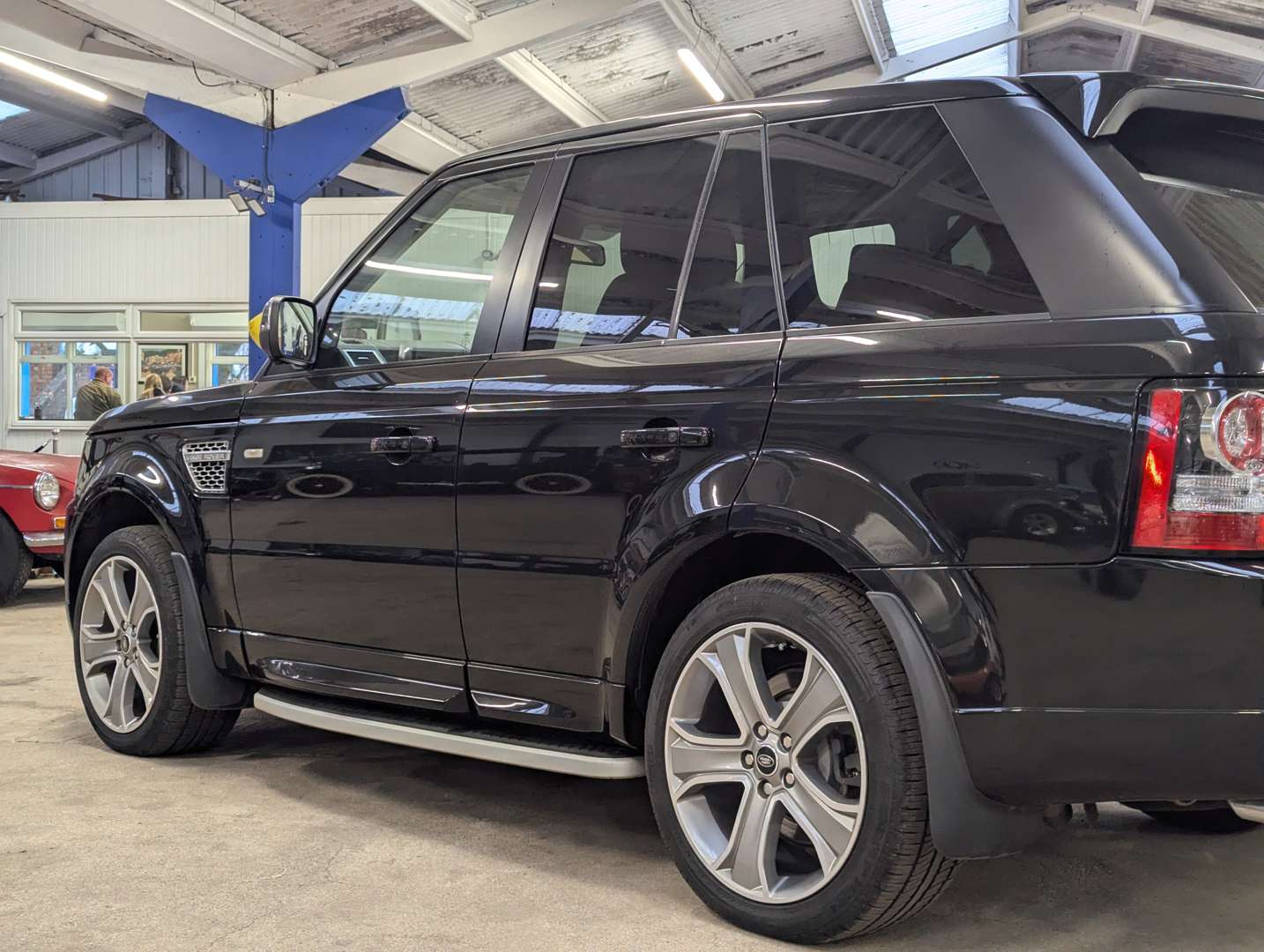 <p>2013 RANGE ROVER SPORT AUTOBIOGRAPHY - 9714 MILES FROM NEW</p>