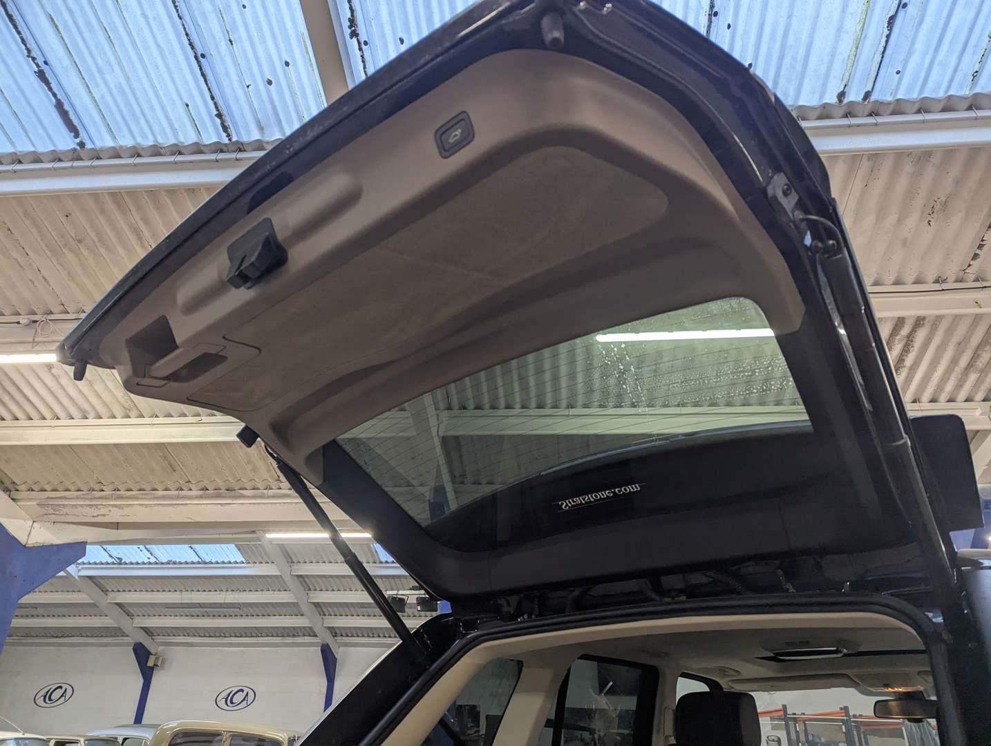 <p>2013 RANGE ROVER SPORT AUTOBIOGRAPHY - 9714 MILES FROM NEW</p>