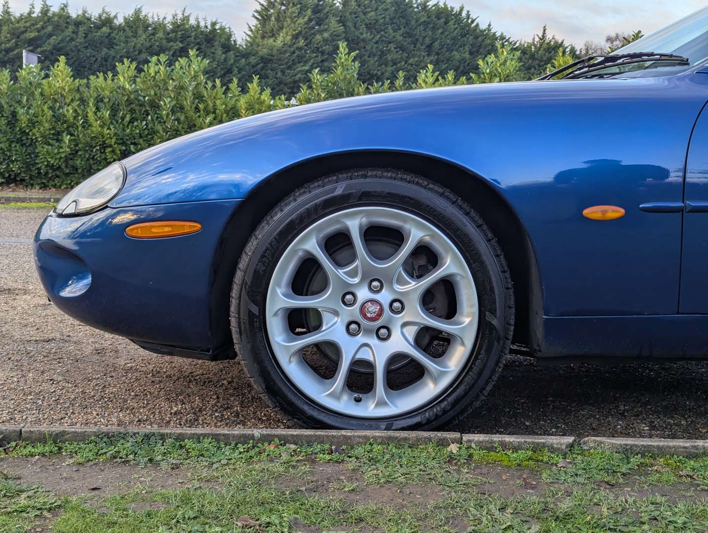 <p>1999 JAGUAR XKR 4.0 AUTO</p>