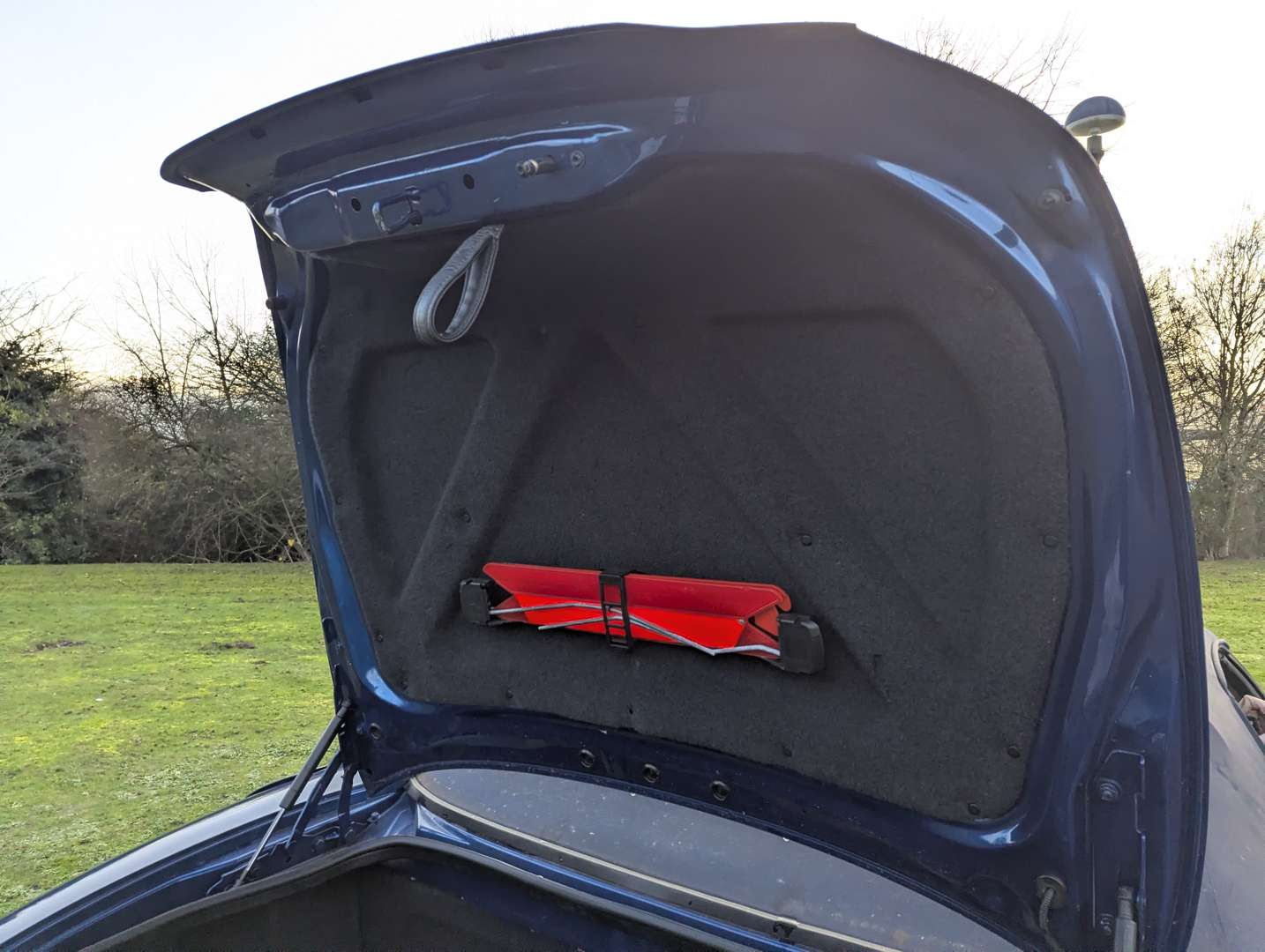 <p>1999 JAGUAR XKR 4.0 AUTO</p>