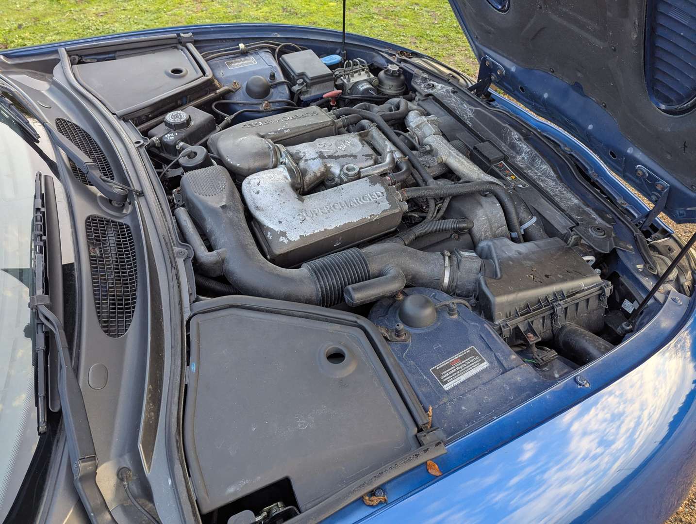 <p>1999 JAGUAR XKR 4.0 AUTO</p>