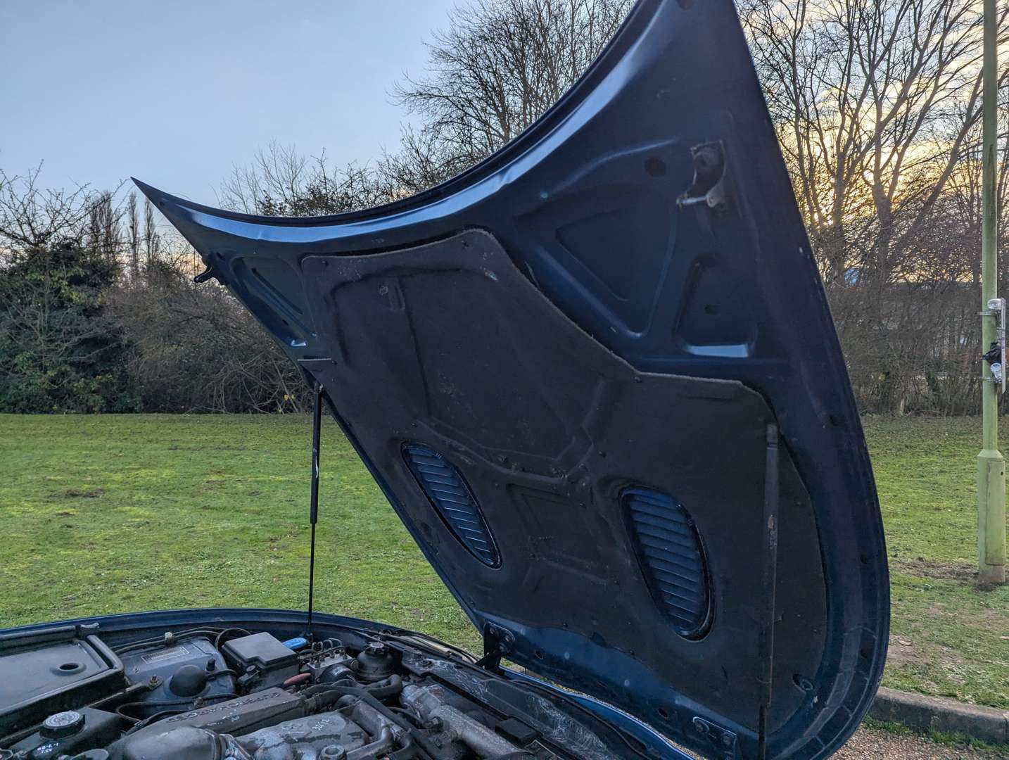 <p>1999 JAGUAR XKR 4.0 AUTO</p>