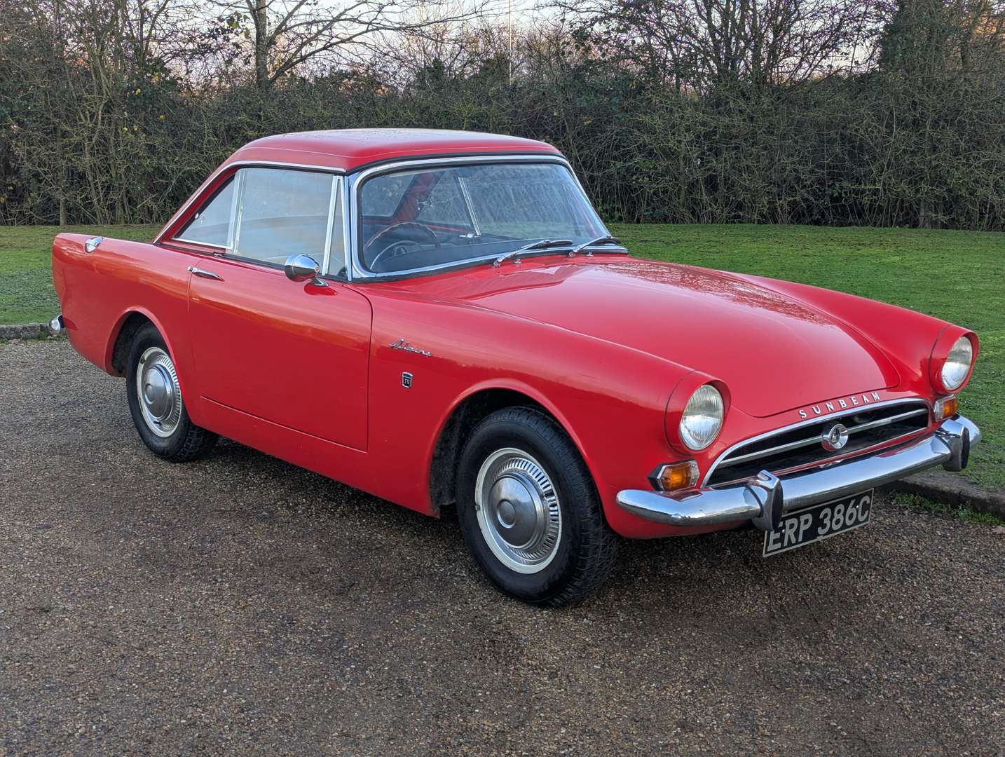 <p>1965 SUNBEAM ALPINE GT SERIES IV</p>
