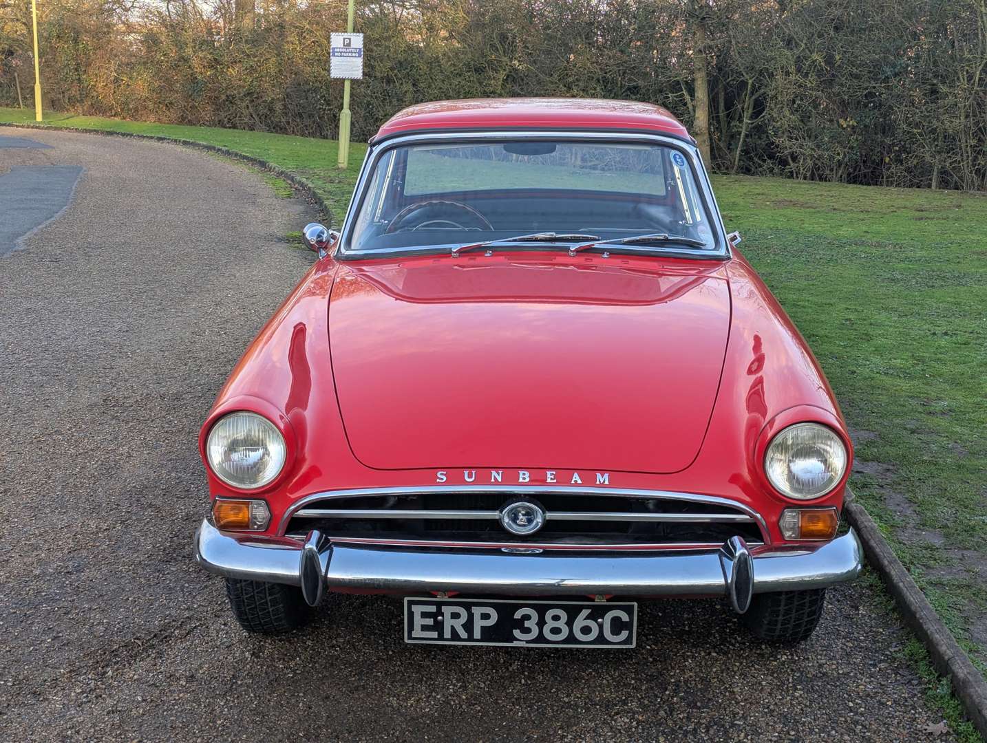 <p>1965 SUNBEAM ALPINE GT SERIES IV</p>