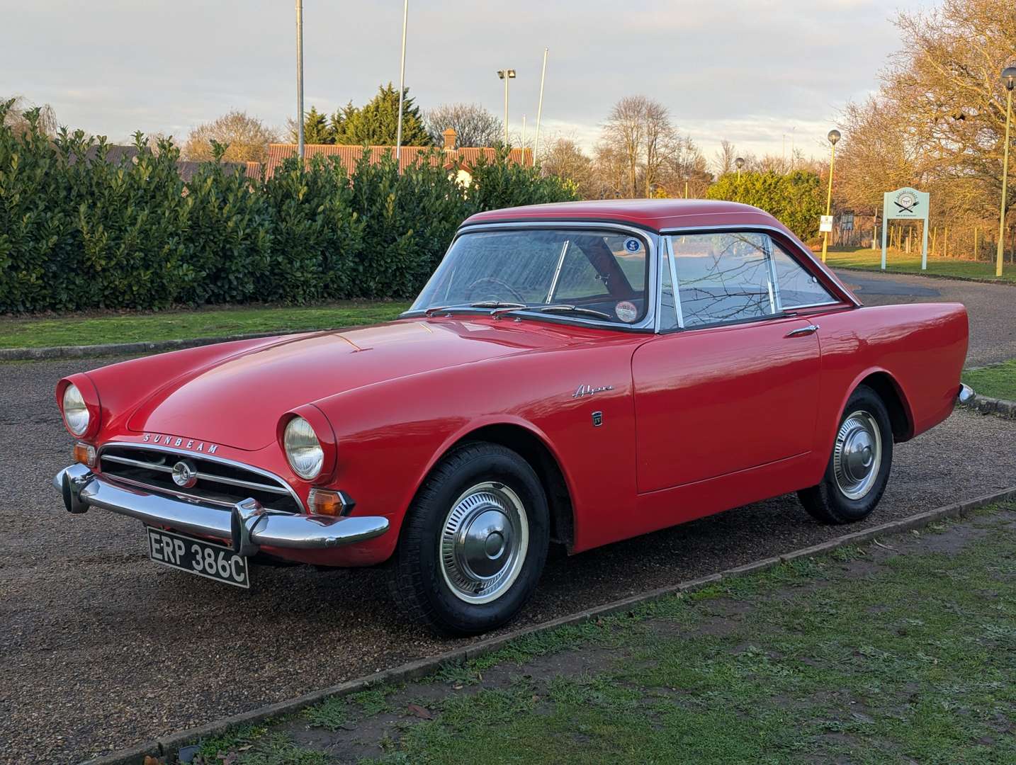 <p>1965 SUNBEAM ALPINE GT SERIES IV</p>