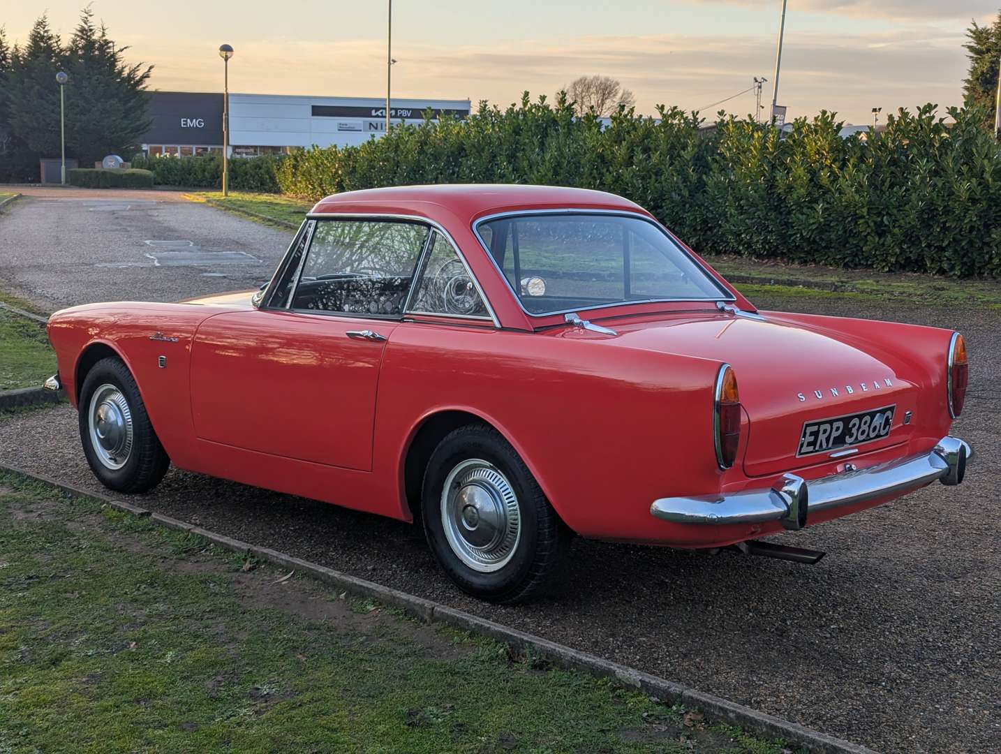 <p>1965 SUNBEAM ALPINE GT SERIES IV</p>