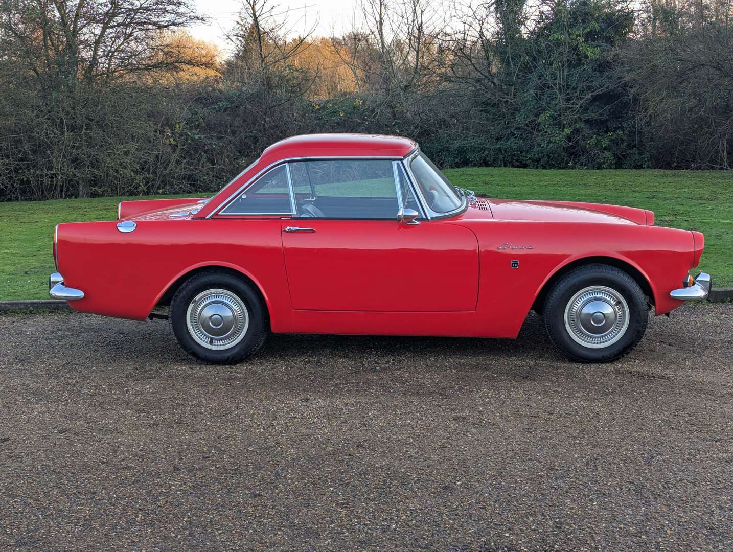 <p>1965 SUNBEAM ALPINE GT SERIES IV</p>