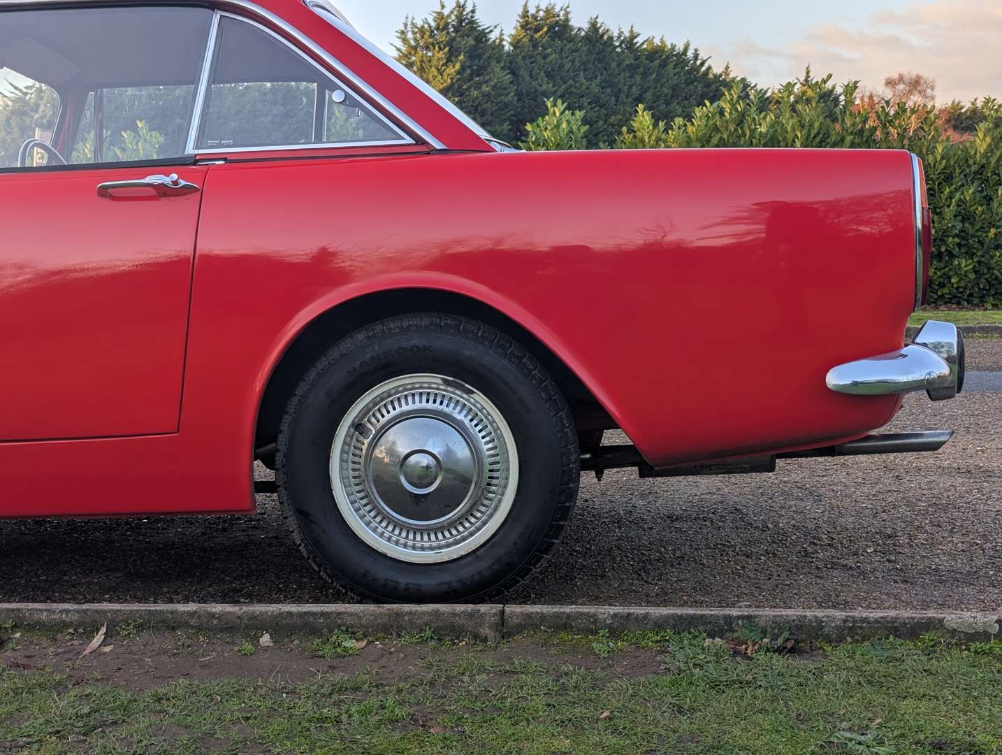 <p>1965 SUNBEAM ALPINE GT SERIES IV</p>