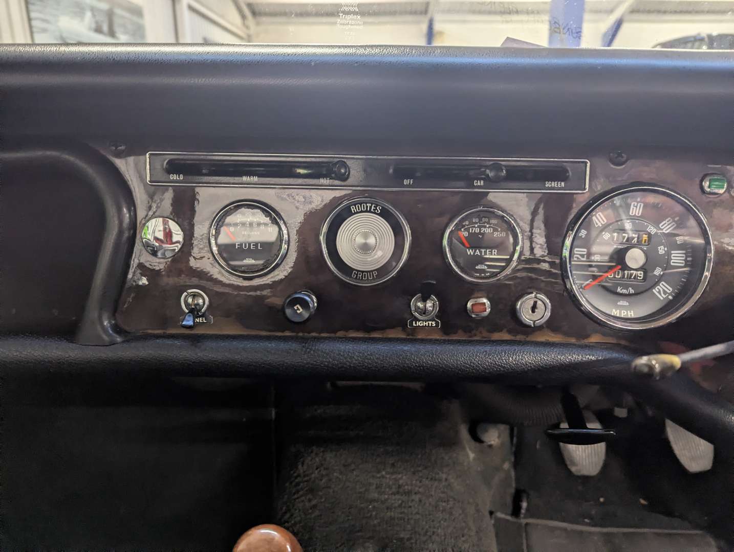 <p>1965 SUNBEAM ALPINE GT SERIES IV</p>