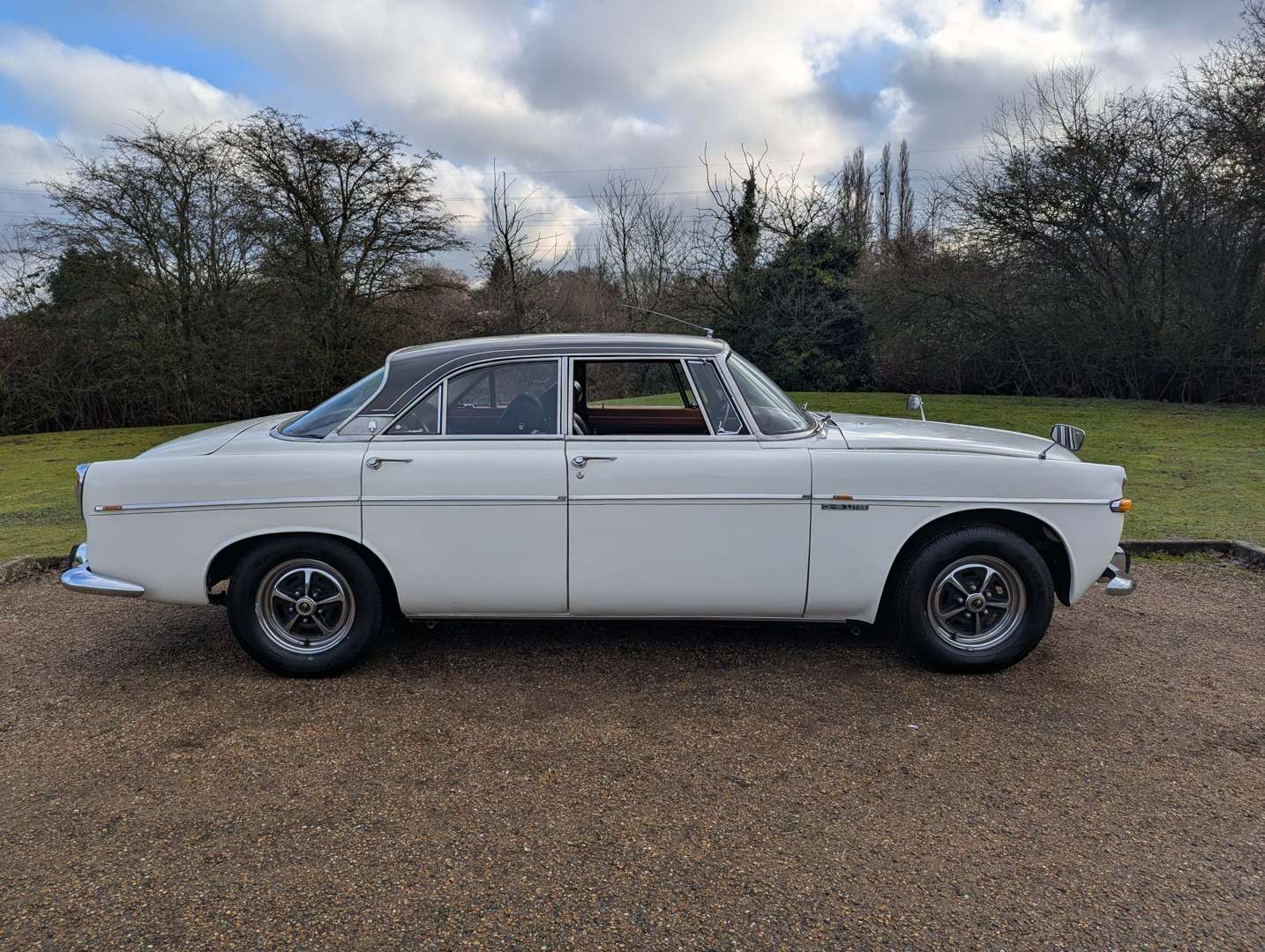 <p>1969 ROVER P5 B 3.5 LITRE COUPE</p>