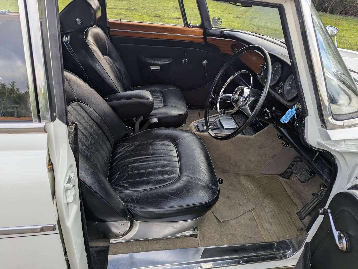 <p>1969 ROVER P5 B 3.5 LITRE COUPE</p>