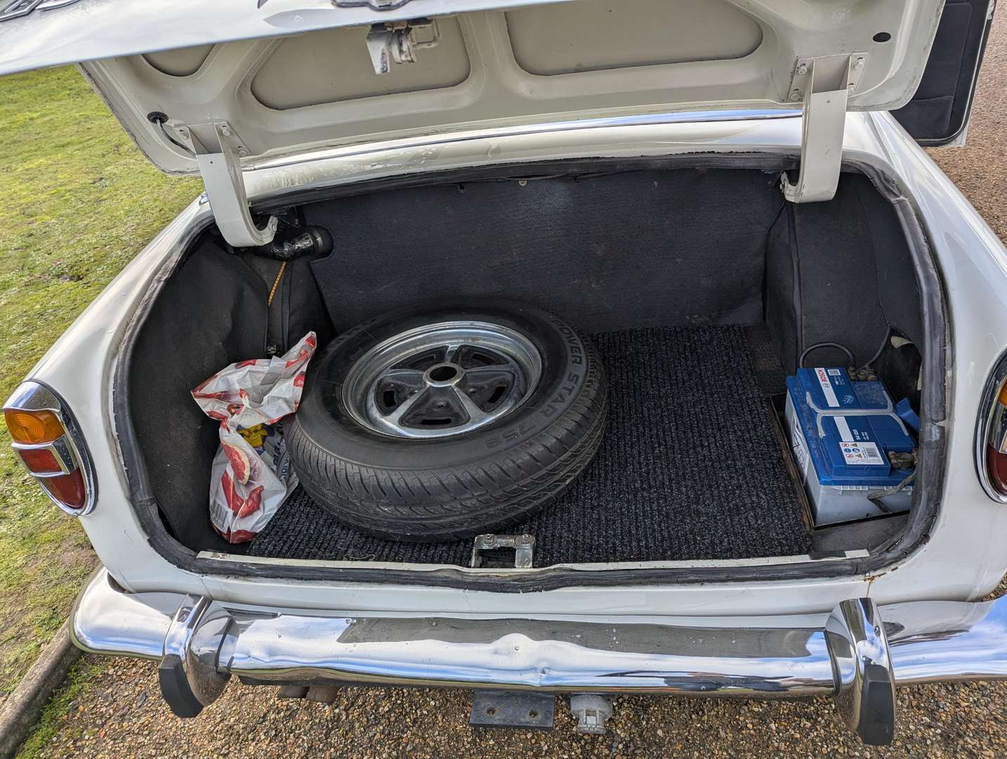 <p>1969 ROVER P5 B 3.5 LITRE COUPE</p>