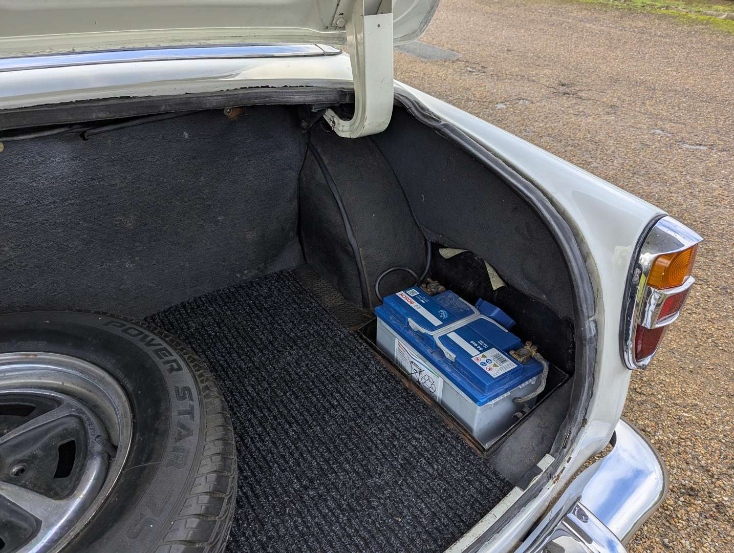 <p>1969 ROVER P5 B 3.5 LITRE COUPE</p>