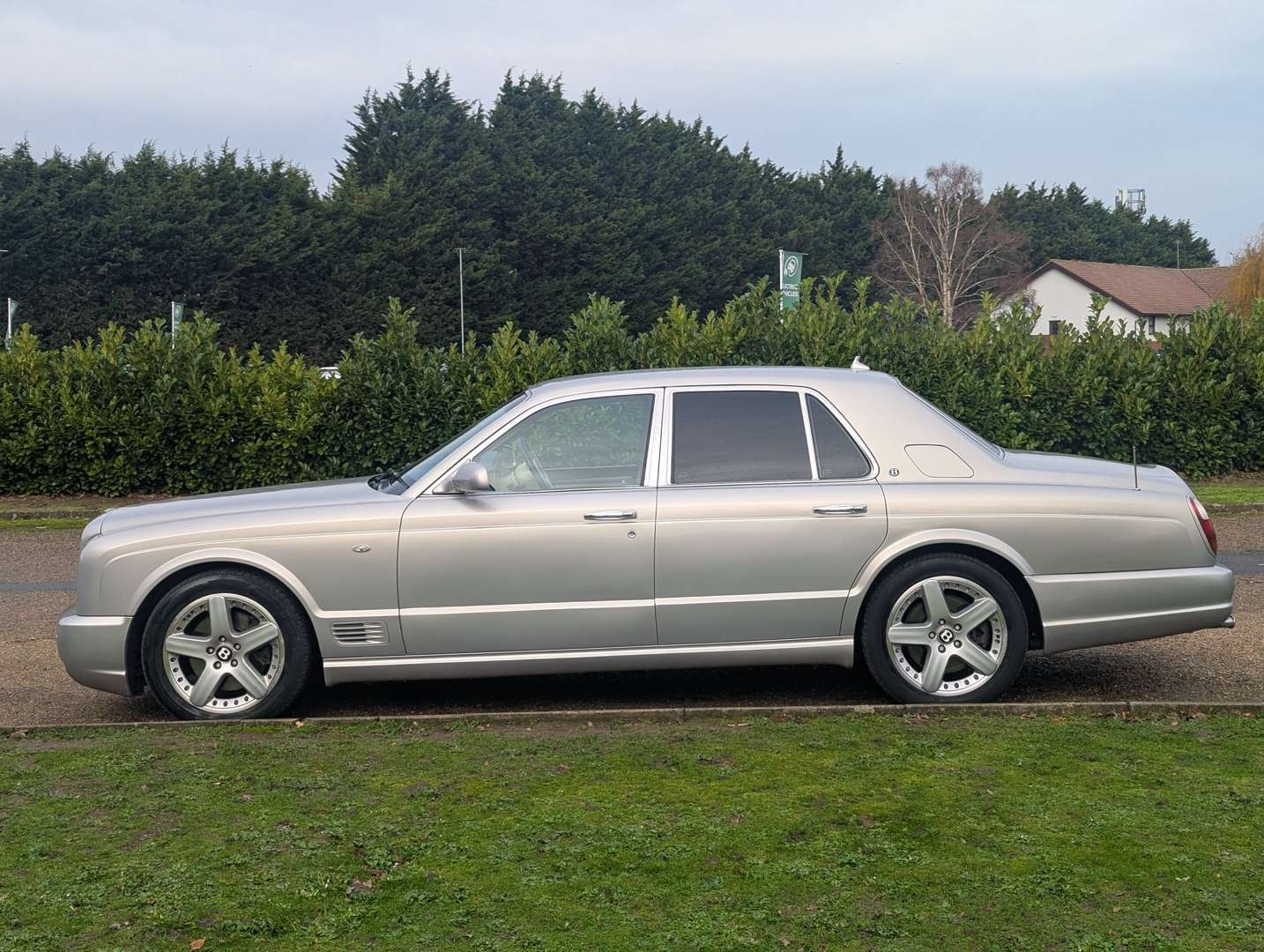 <p>2008 BENTLEY ARNAGE T AUTO</p>
