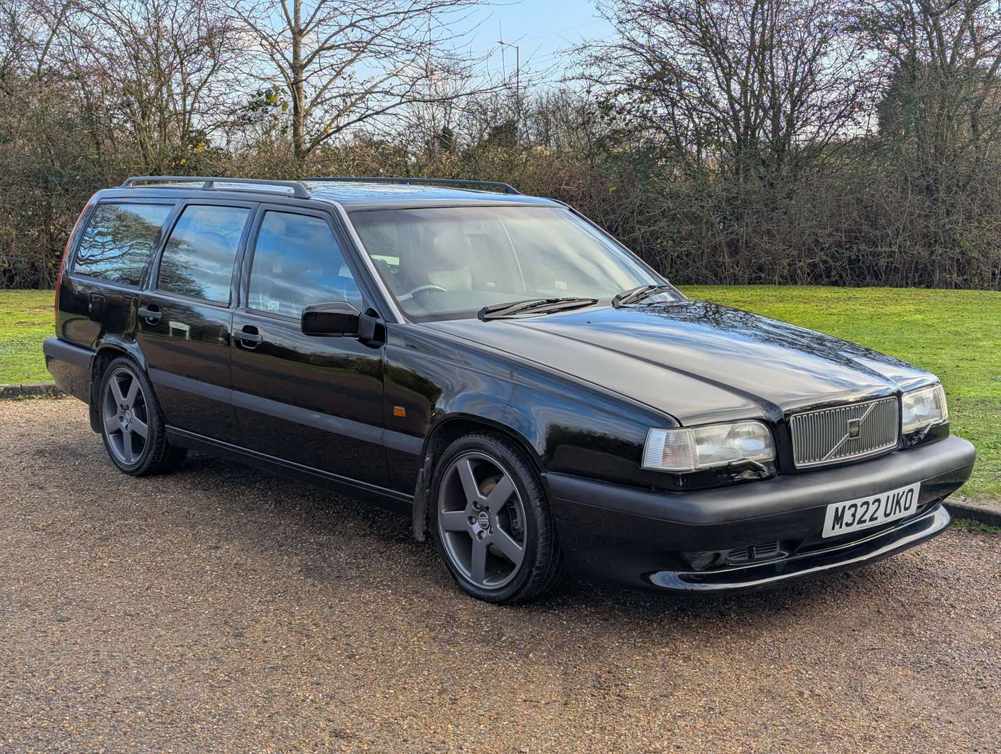 <p>1995 VOLVO 850 T-5R ESTATE AUTO</p>