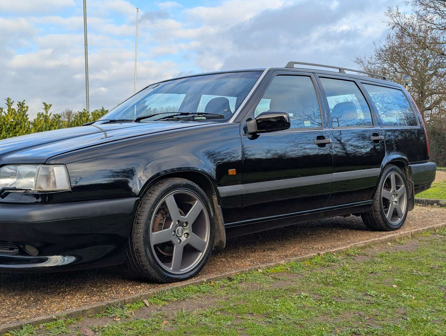 <p>1995 VOLVO 850 T-5R ESTATE AUTO</p>