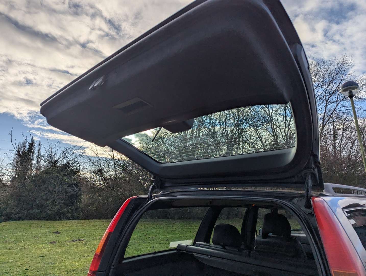 <p>1995 VOLVO 850 T-5R ESTATE AUTO</p>