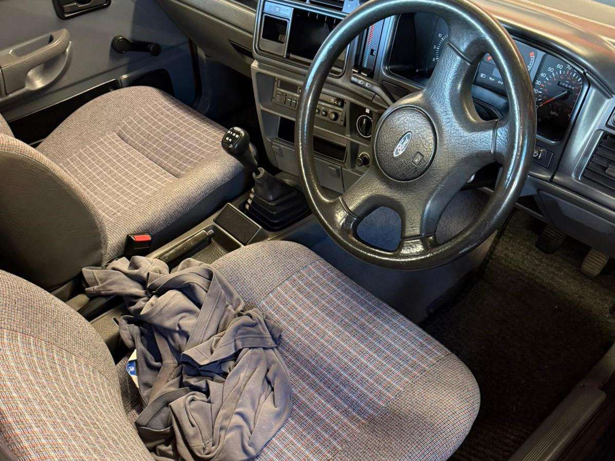 <p>1992 FORD P100 TURBO DIESEL PICK-UP</p>