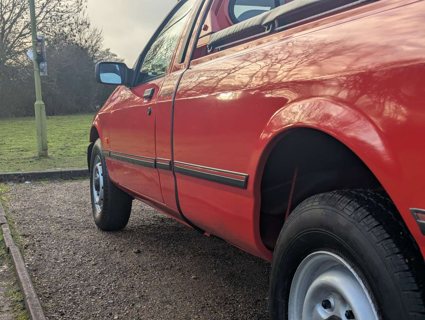 <p>1992 FORD P100 TURBO DIESEL PICK-UP</p>