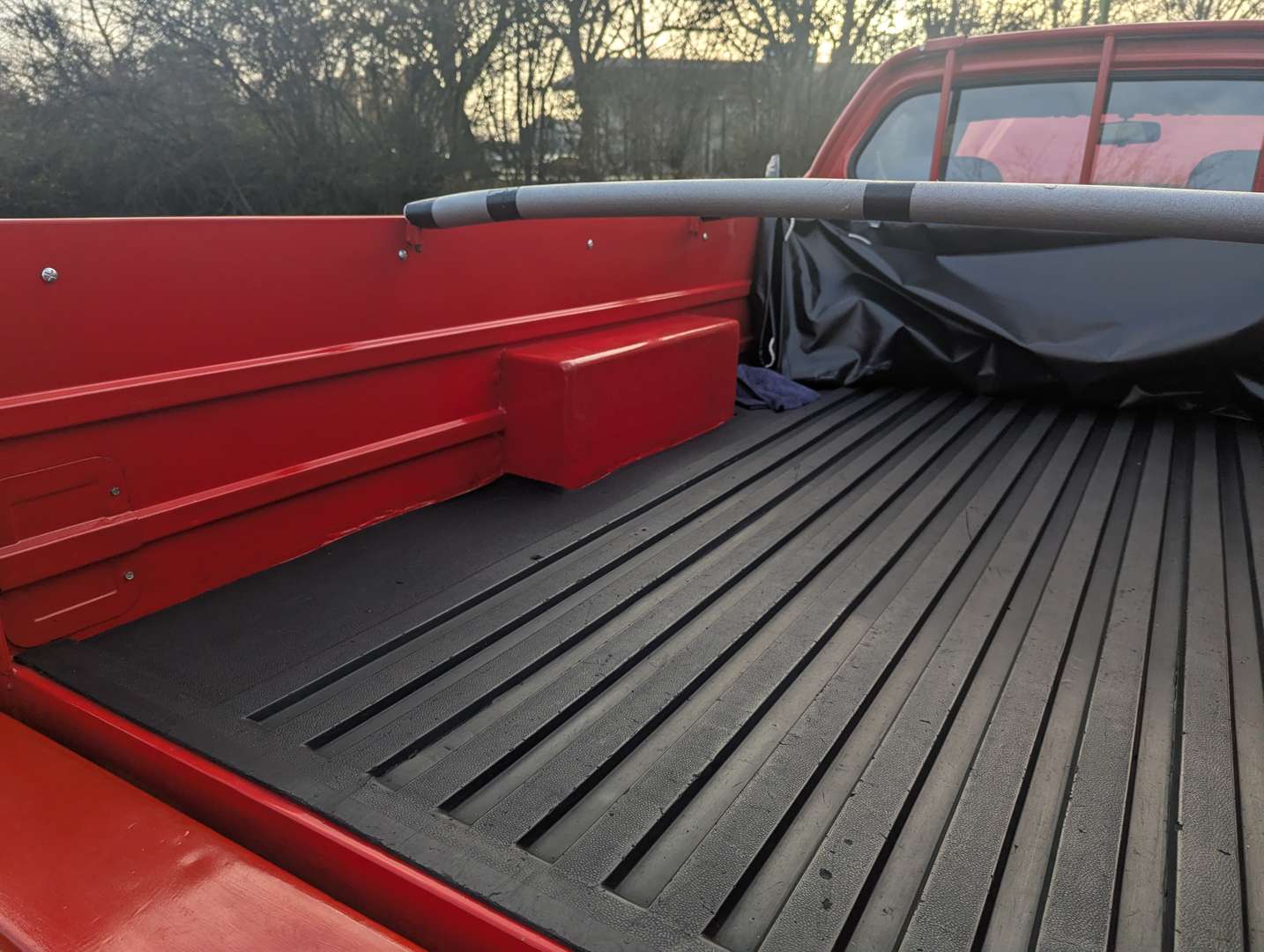 <p>1992 FORD P100 TURBO DIESEL PICK-UP</p>