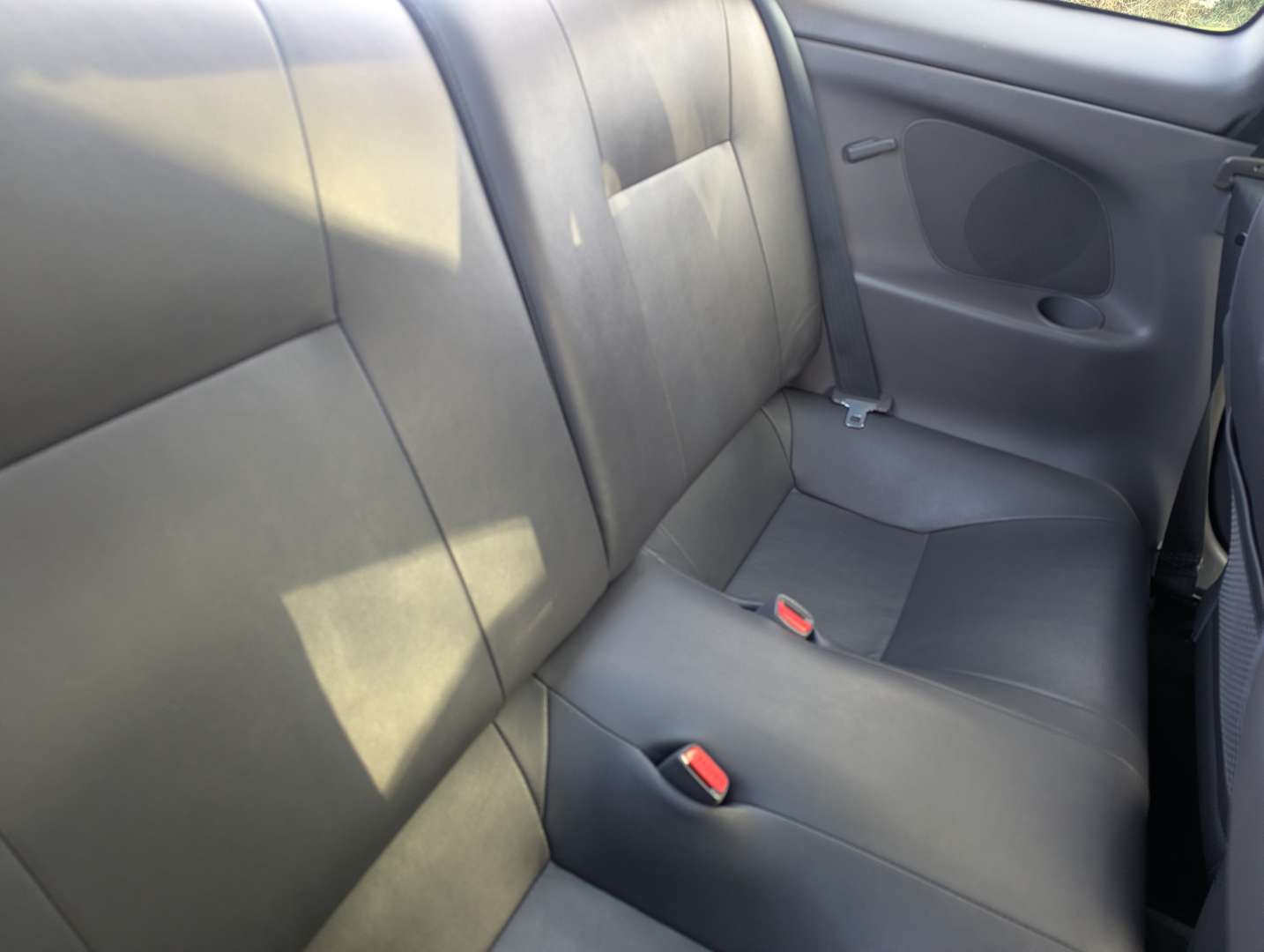 <p>2001 TOYOTA CELICA VVT-I PREMIUM</p>