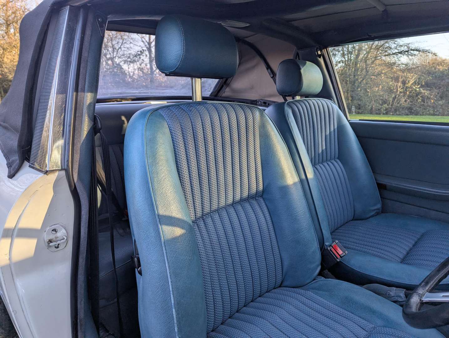 <p>1974 TRIUMPH STAG 3.0 AUTO</p>