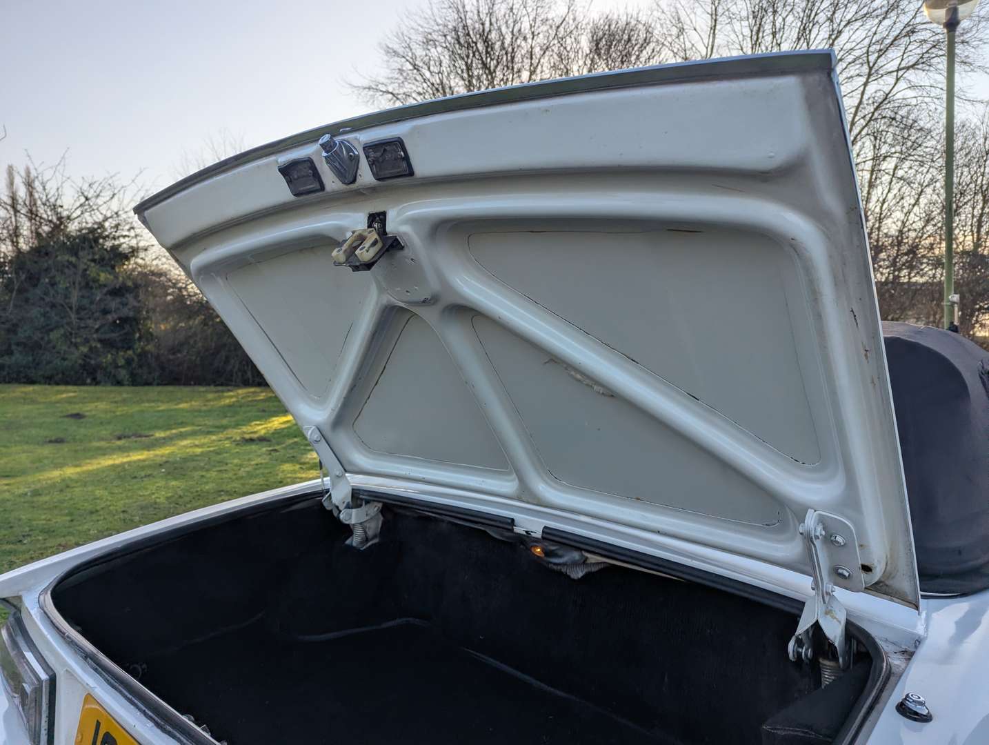 <p>1974 TRIUMPH STAG 3.0 AUTO</p>