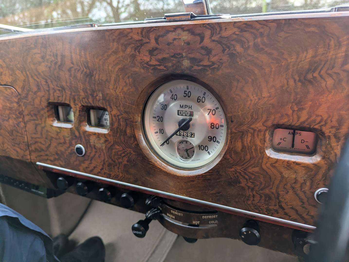 <p>1955 AUSTIN A135 PRINCESS LIMOUSINE</p>