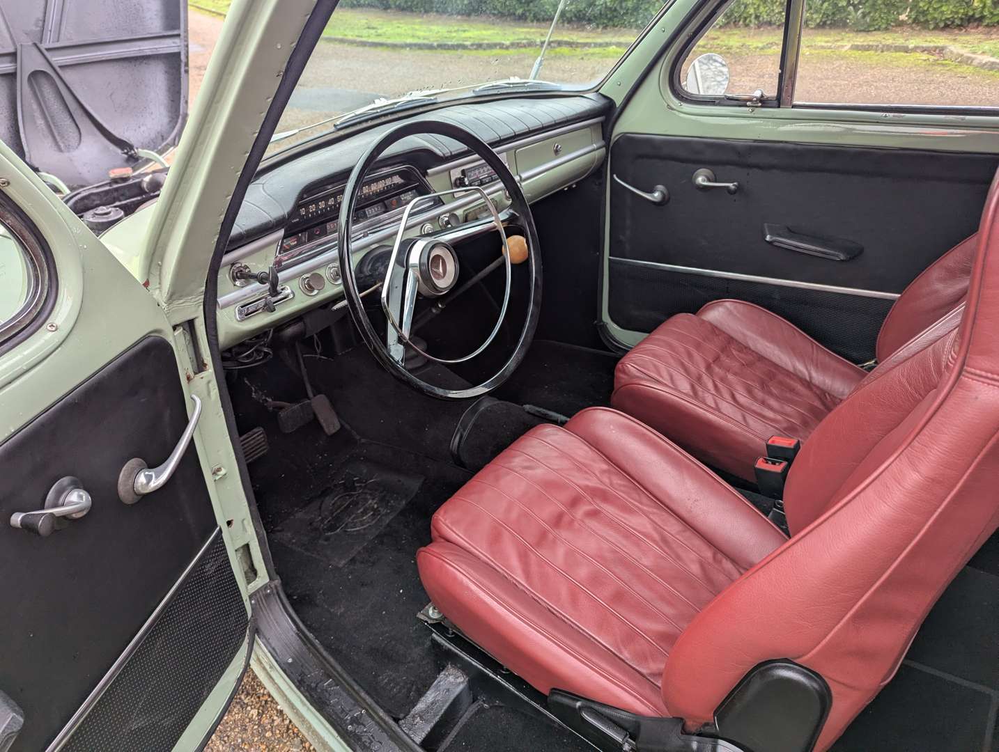 <p>1963 VOLVO PV544 LHD</p>