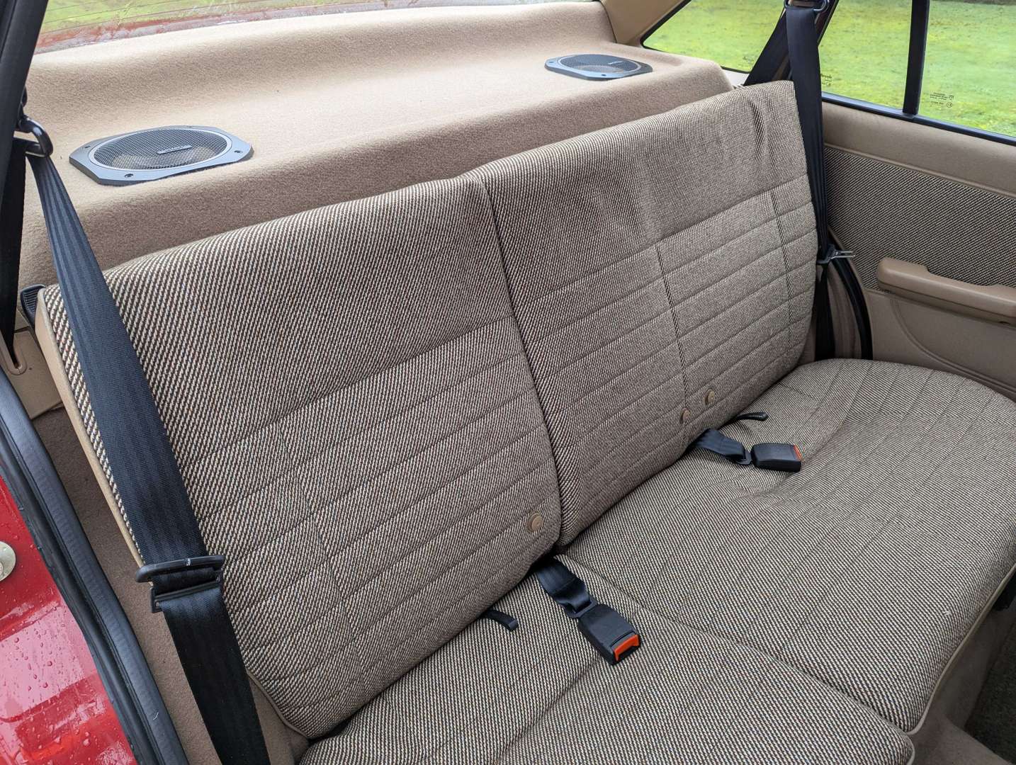 <p>1986 VAUXHALL BELMONT 1.6L - ONE REGISTERED OWNER, 12,190 MILES FROM NEW</p>