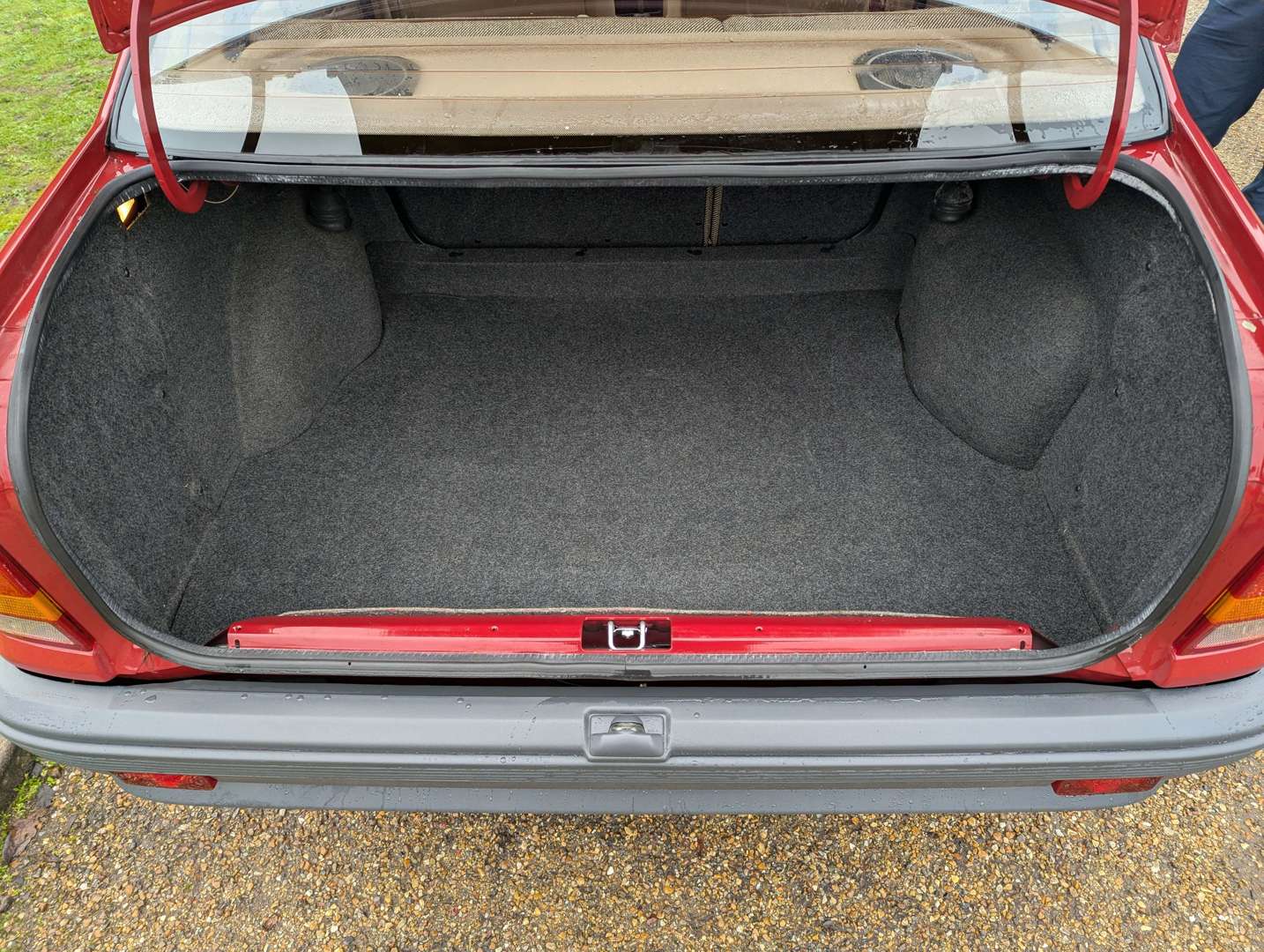 <p>1986 VAUXHALL BELMONT 1.6L - ONE REGISTERED OWNER, 12,190 MILES FROM NEW</p>