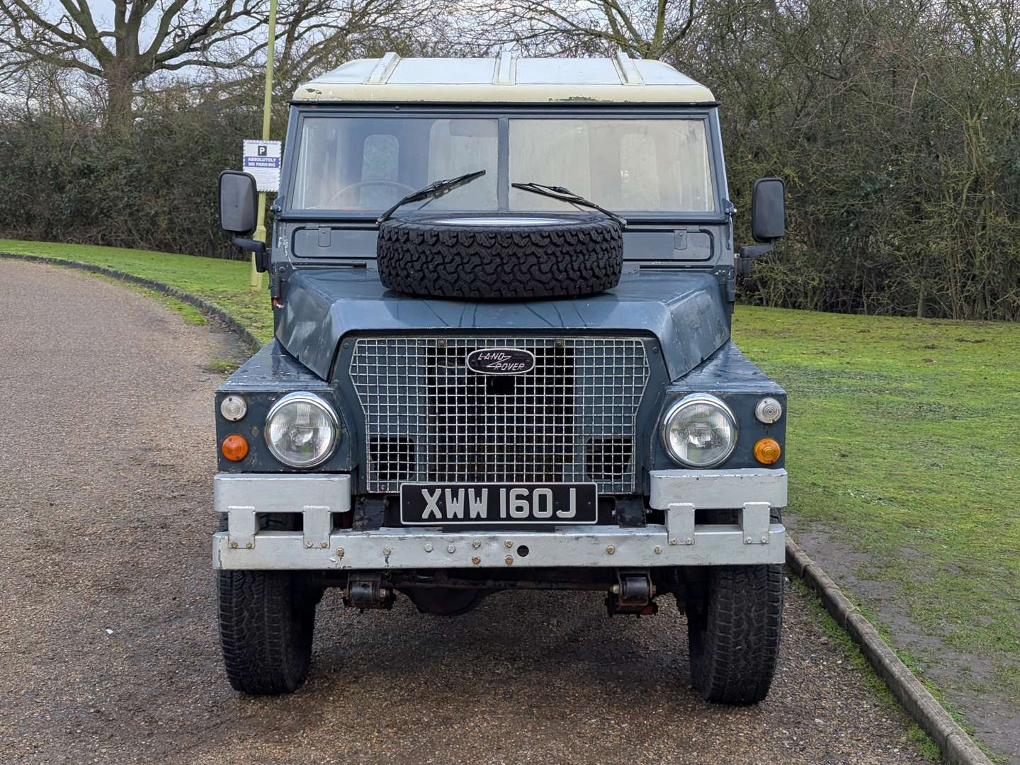 <p>1970 LAND ROVER SERIES IIA AIR PORTABLE ‘LIGHTWEIGHT’</p>