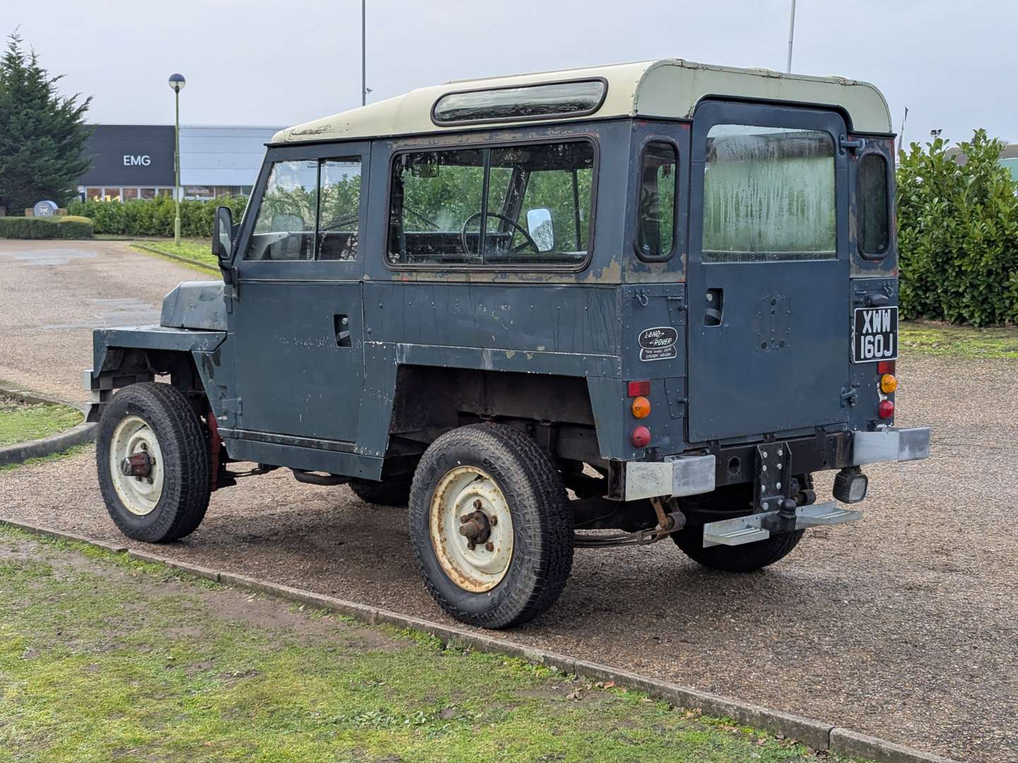 <p>1970 LAND ROVER SERIES IIA AIR PORTABLE ‘LIGHTWEIGHT’</p>