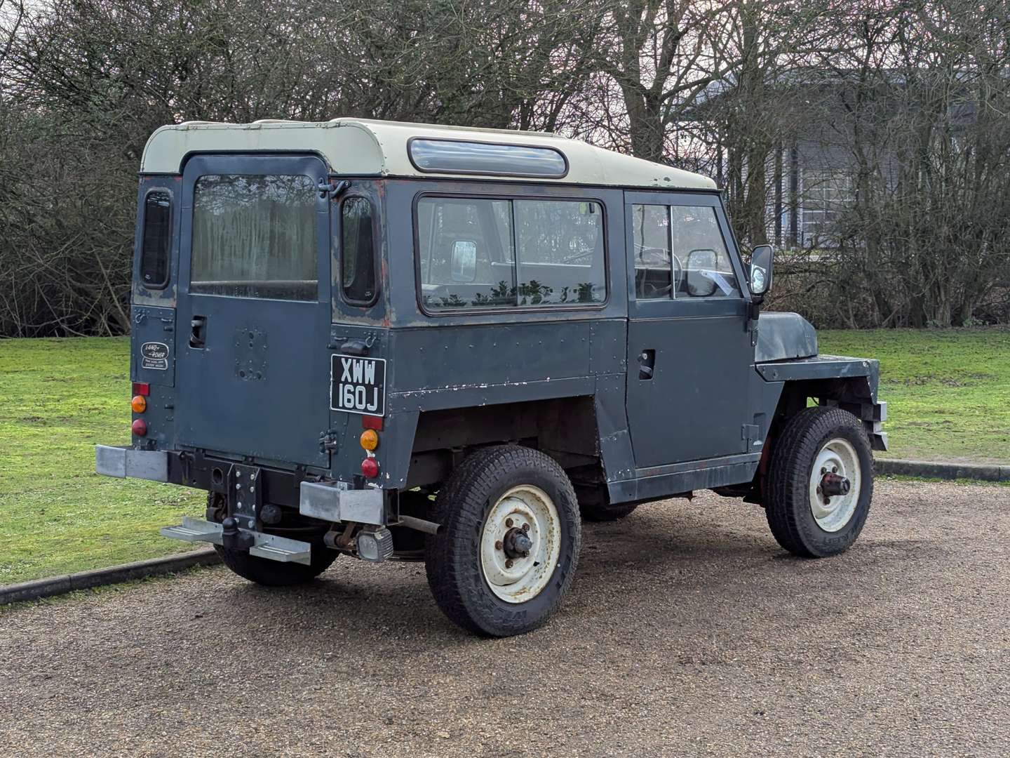 <p>1970 LAND ROVER SERIES IIA AIR PORTABLE ‘LIGHTWEIGHT’</p>