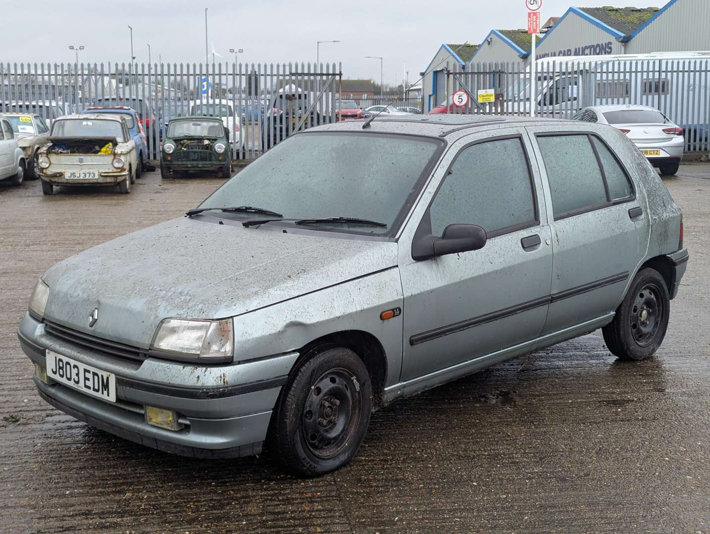 <p>1991 RENAULT CLIO RT AUTO</p>