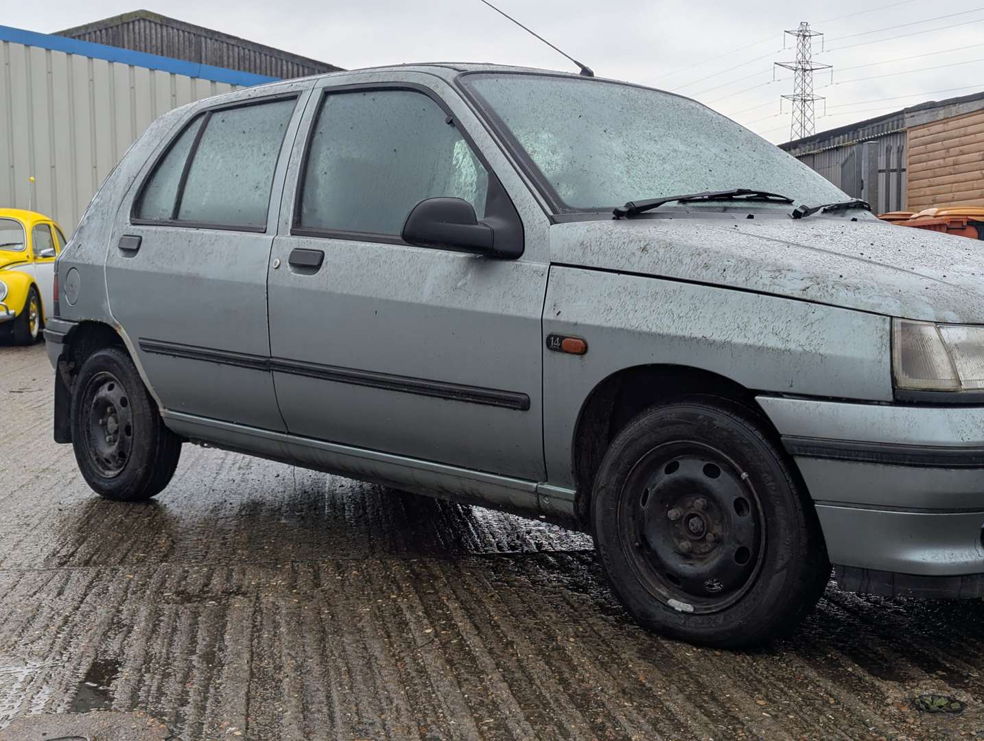 <p>1991 RENAULT CLIO RT AUTO</p>