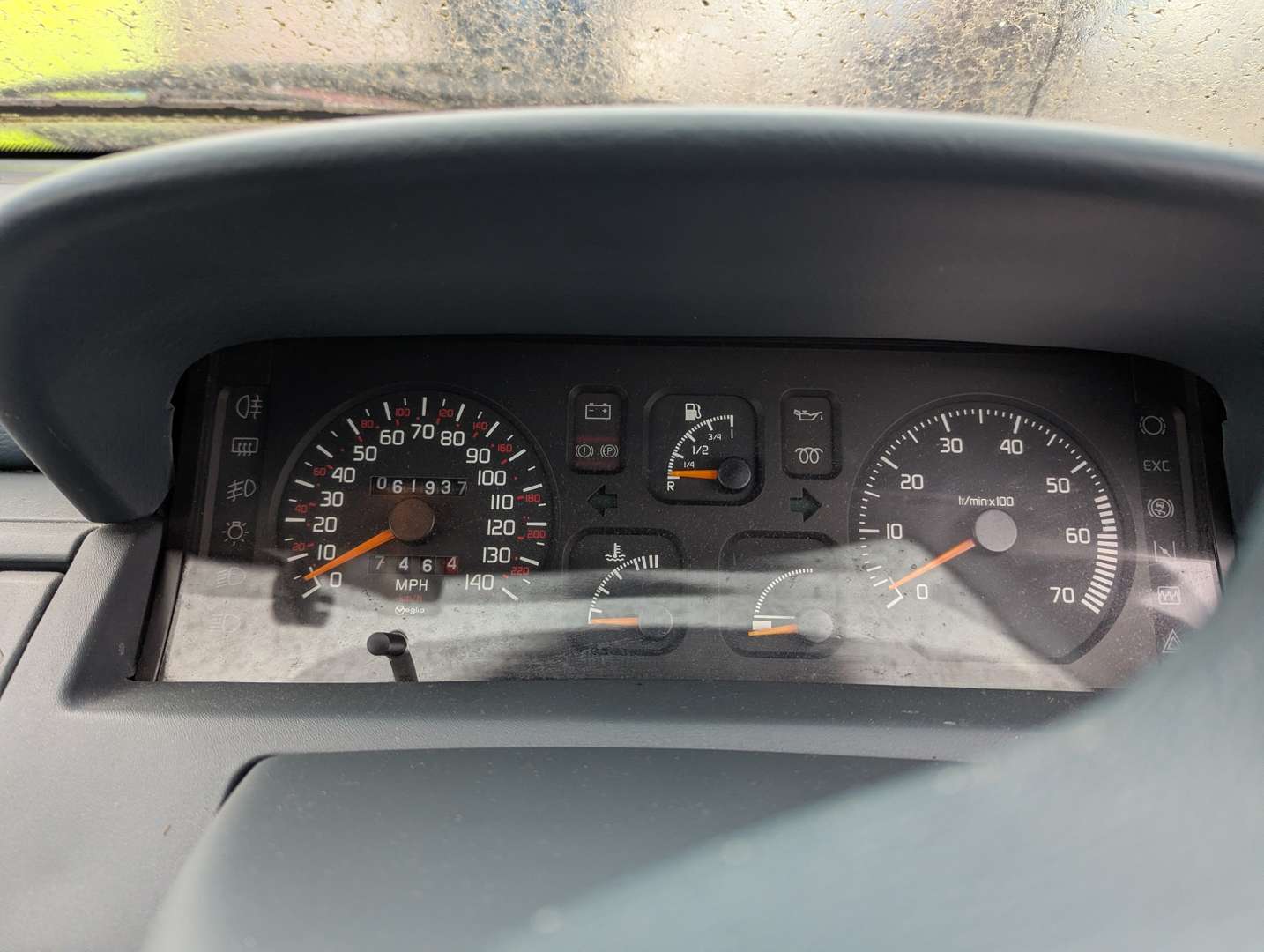 <p>1991 RENAULT CLIO RT AUTO</p>